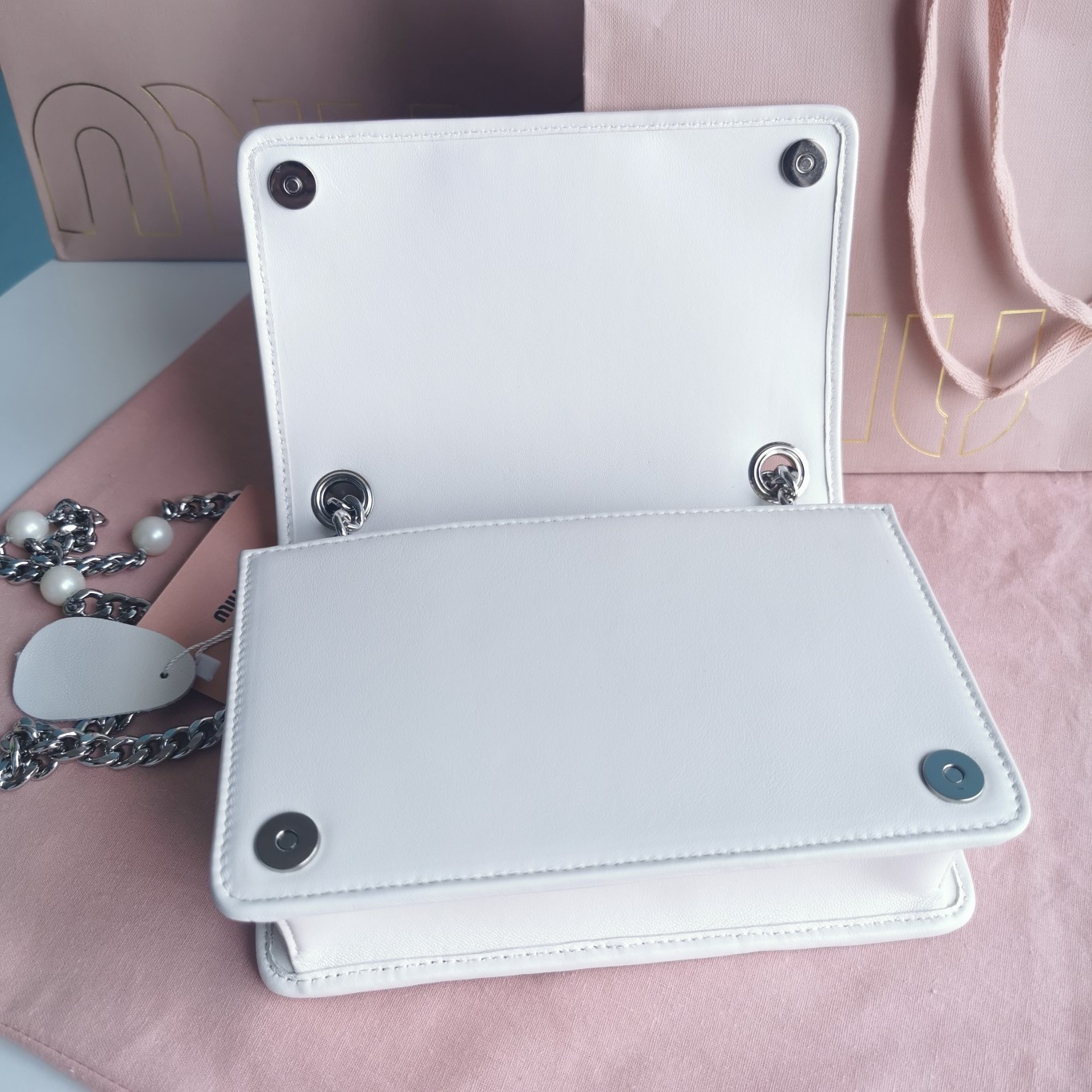 MIUMIU缪缪Matelasse皱褶纹图案顶级进口小羊皮手袋5BP065