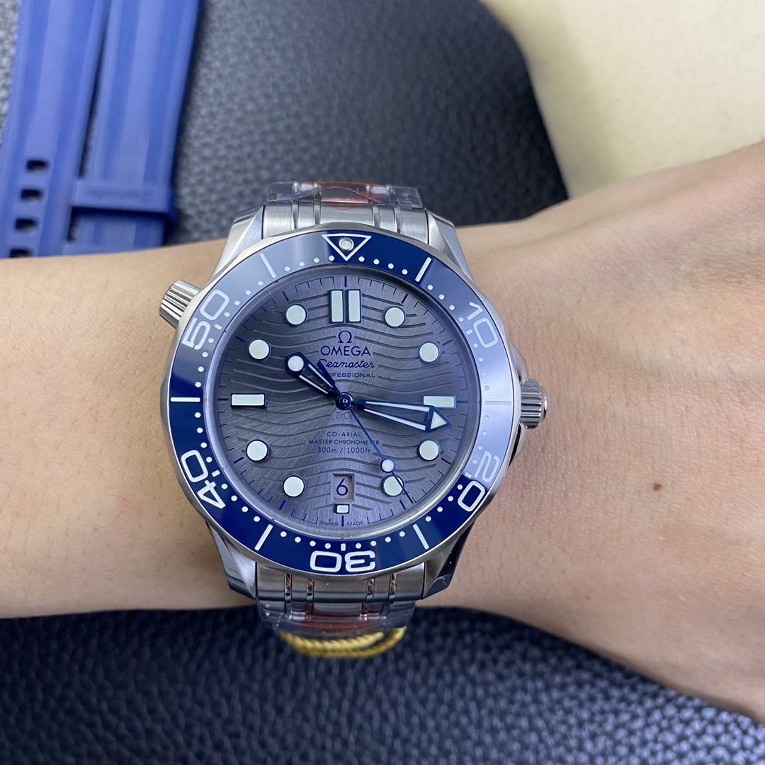 [OMEGA Watches]OR Factoy Haima 300m Series Gray Plate Watch Made of high-quali