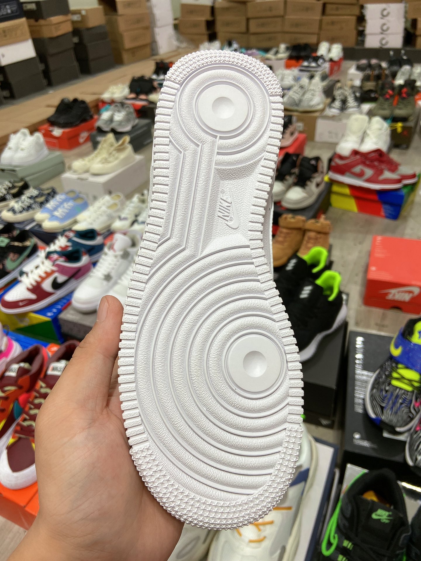 180 头层|经典纯白低帮 耐克Nike Air Force 1 Low ’07 All white 空军全315122-112-莆田鞋,莆田鞋货源,高仿鞋,高仿鞋货源,安福档口,莆田高仿鞋,莆田鞋批发,高仿鞋批发,莆田高仿运动鞋,高仿运动鞋,莆田运动鞋 180 头层|经典纯白低帮 耐克Nike Air Force 1 Low ’07 All white 空军全315122-112