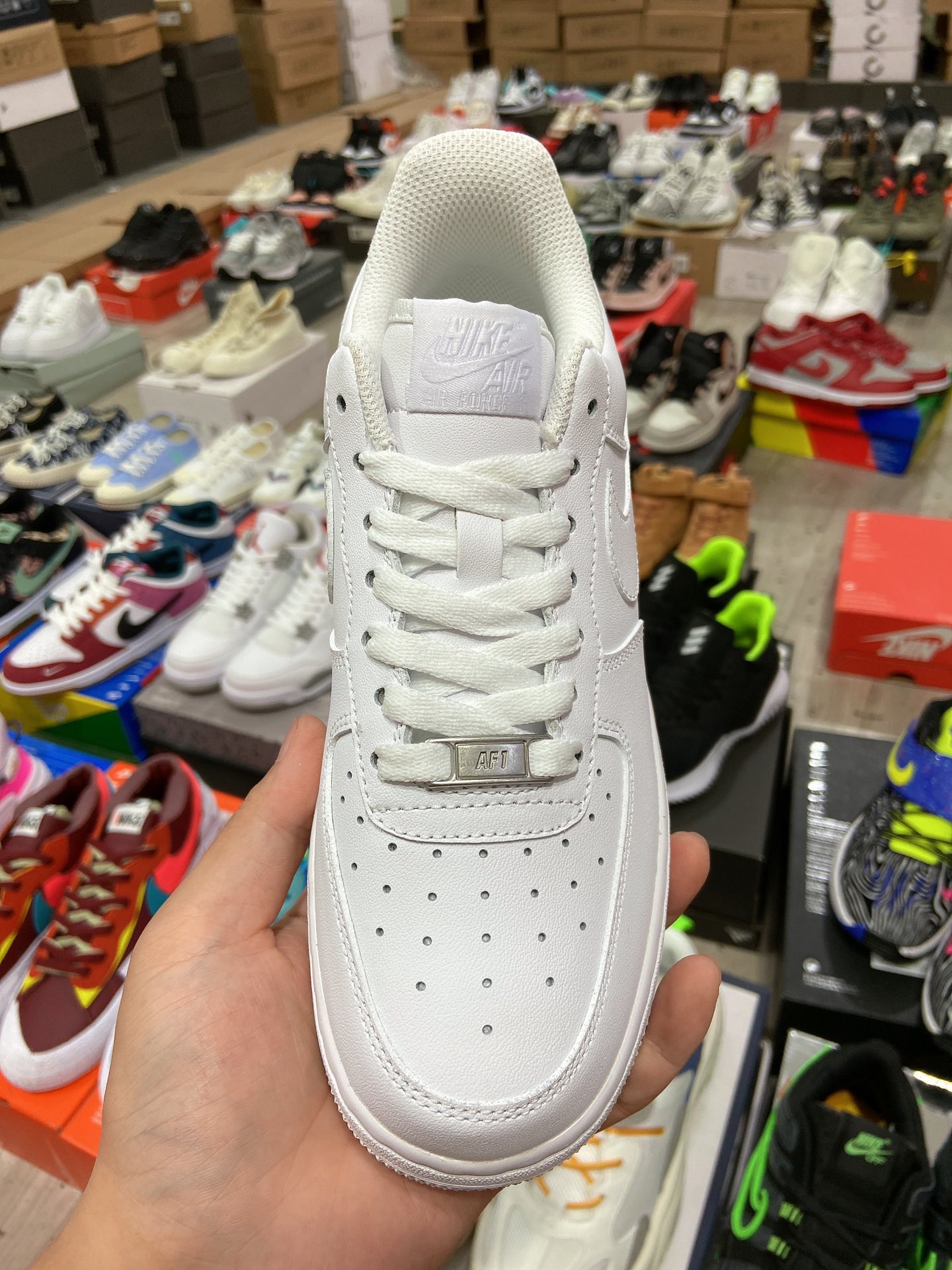 180 头层|经典纯白低帮 耐克Nike Air Force 1 Low ’07 All white 空军全315122-112-莆田鞋,莆田鞋货源,高仿鞋,高仿鞋货源,安福档口,莆田高仿鞋,莆田鞋批发,高仿鞋批发,莆田高仿运动鞋,高仿运动鞋,莆田运动鞋 180 头层|经典纯白低帮 耐克Nike Air Force 1 Low ’07 All white 空军全315122-112