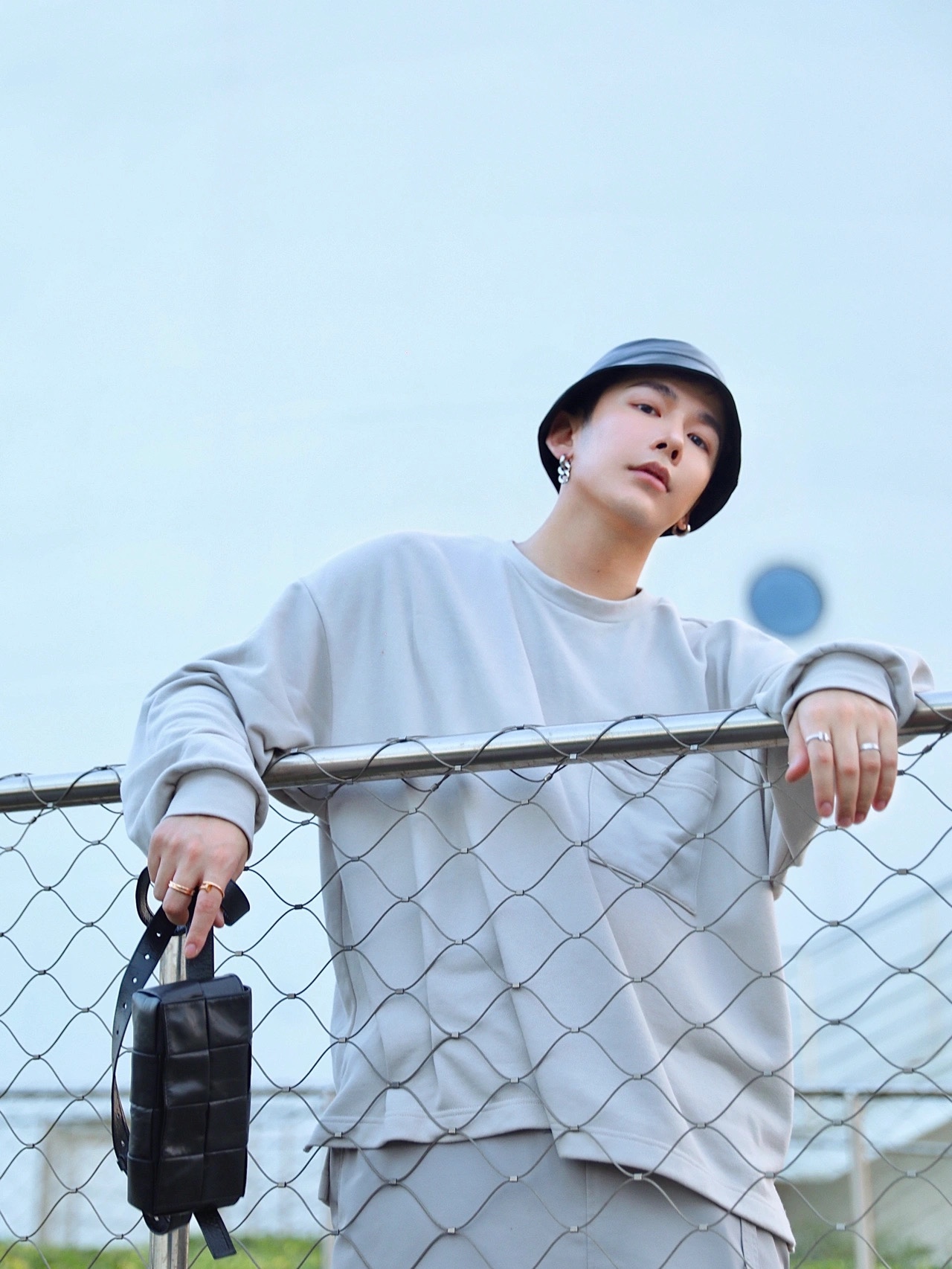 Bottega Veneta葆蝶家 Cassttte四格 651053油蜡皮黑色