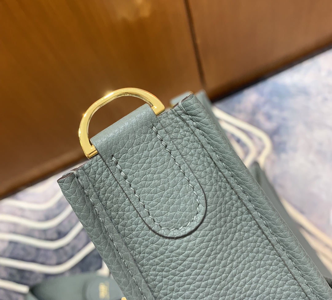 Hermes Evelyne 29 Bag: Stylish Crossbody & Shoulder Bag for Everyday Use 8 i1629534996 8932 6
