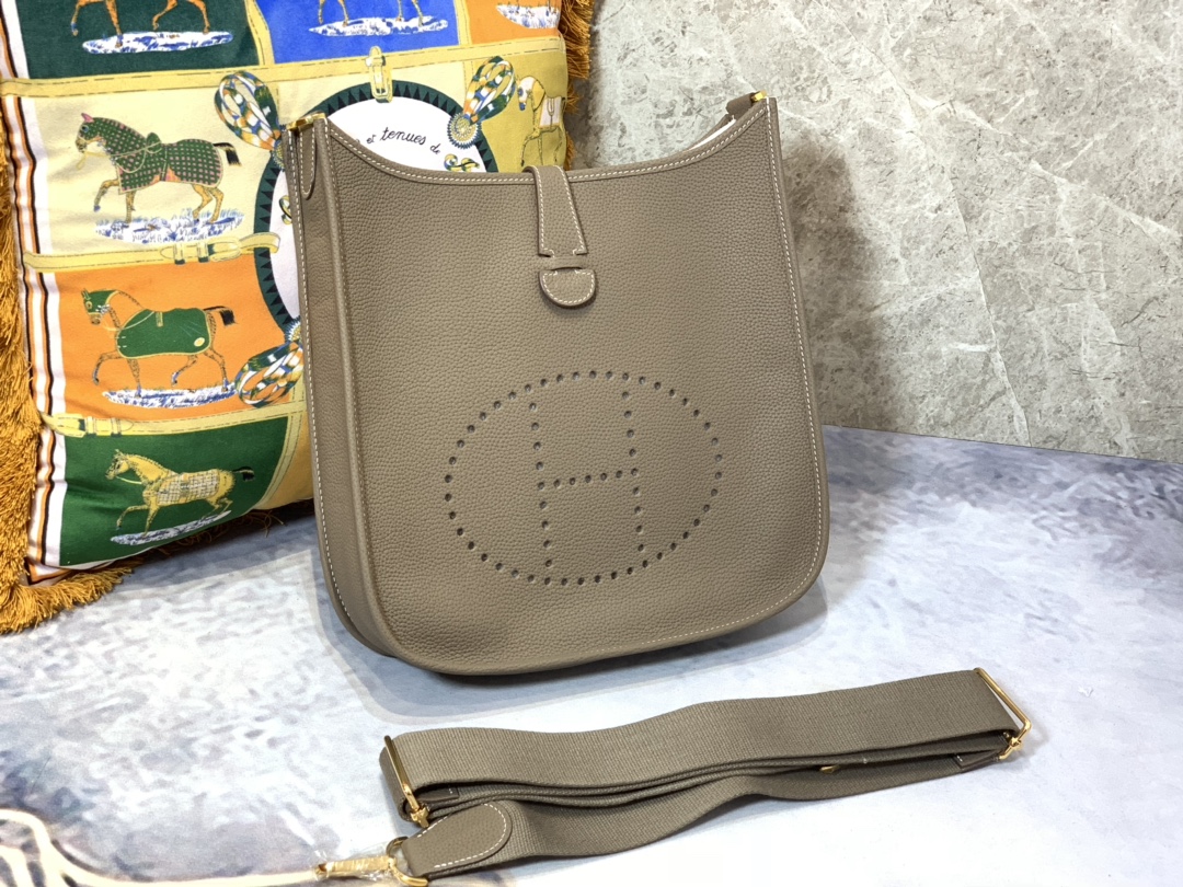 Hermes Evelyne 29 Crossbody Bag Adjustable Strap, Designer Handbag 2 i1629537407 4681 0