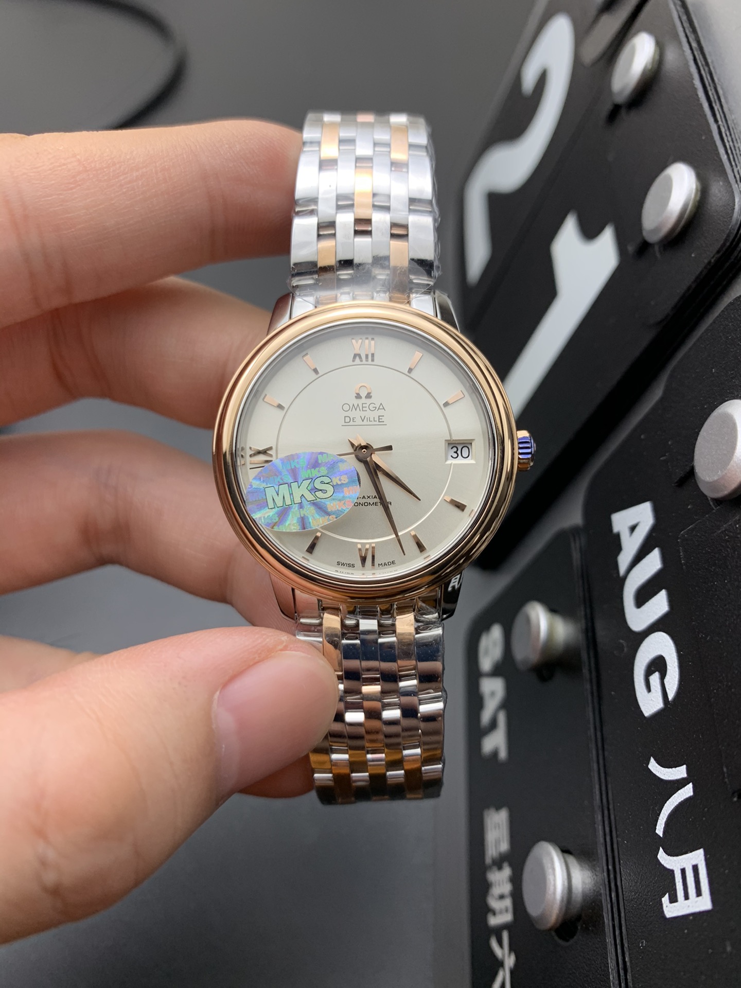 Omega MKS 女蝶飞