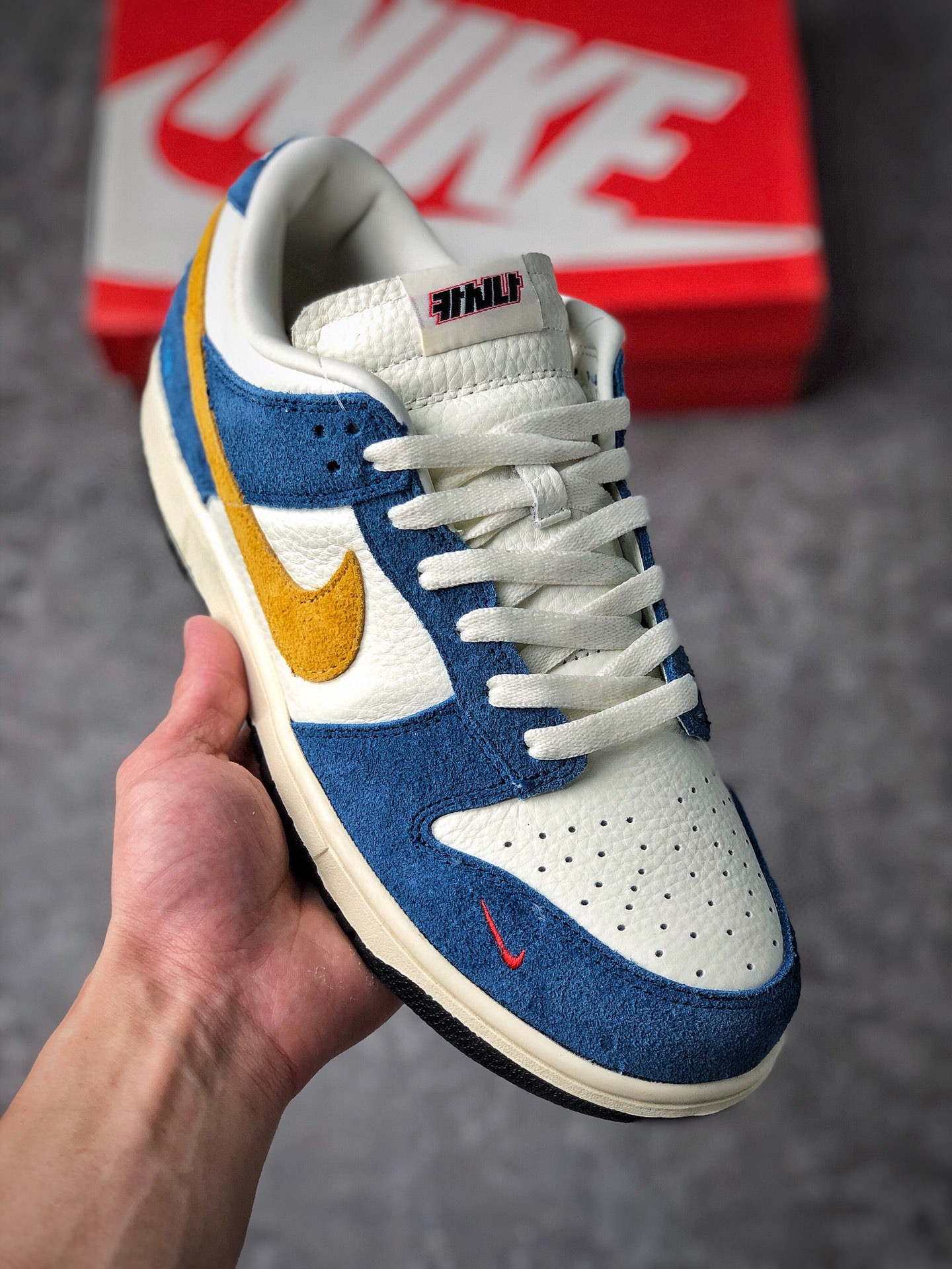 现已加入豪华开学季套餐
福利特价
 支持放店
纯原福利 NIKE DUNK SB LOW PRO SB 巴士 扣篮系列低帮休闲运动滑板鞋 
货号：CZ6501-100
尺码：36 36.5 37.5 38 38.5 39 40 40.5 41 42.5 43 44 44.5 45 46 47