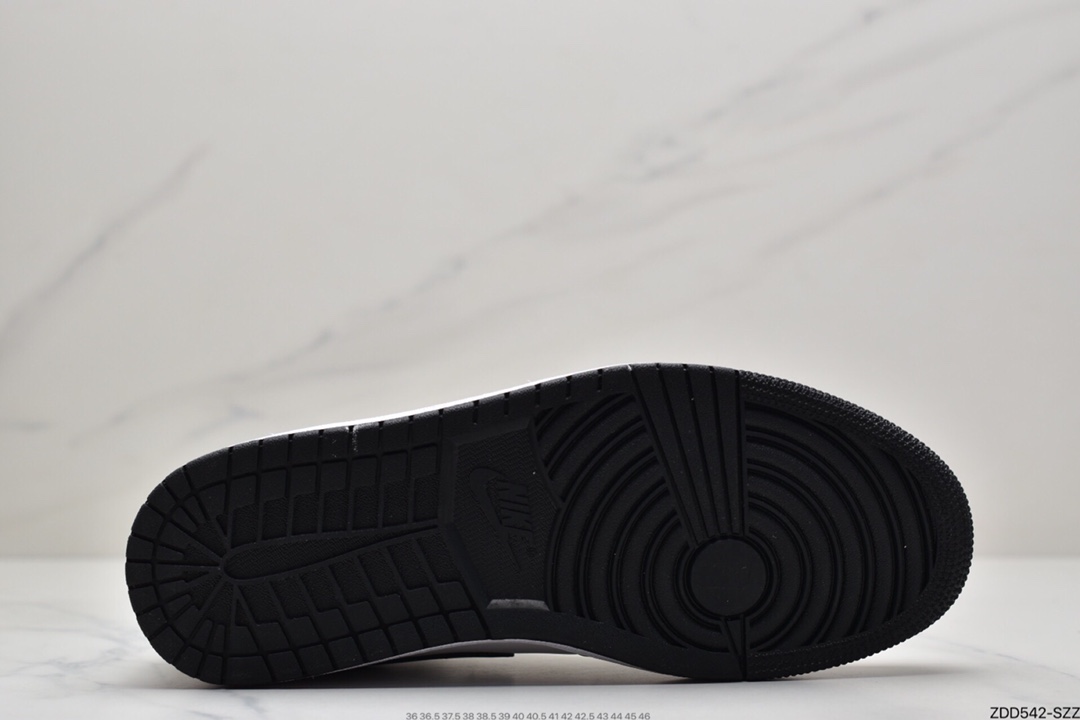 230 耐克Air Jordan AJ1 Mid 中帮BQ6472-015