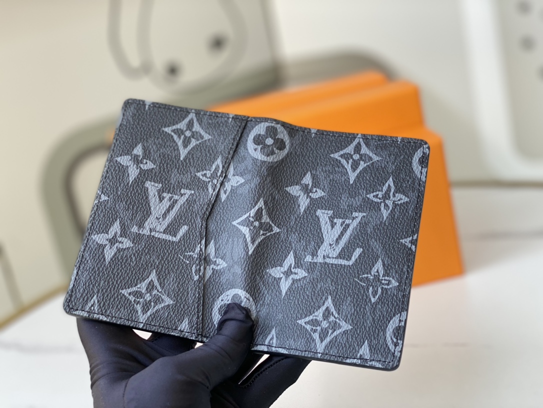Stylish Genuine Leather Card Holder - Front View