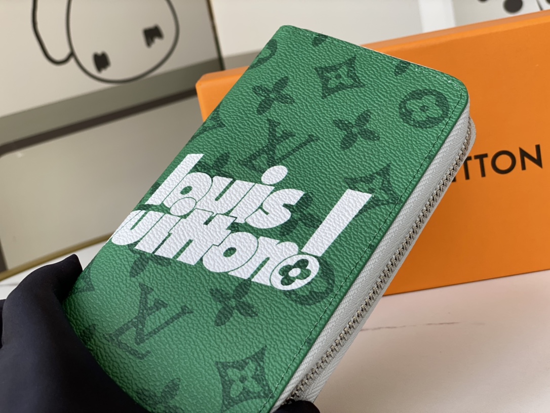 Premium leather long wallet card slots