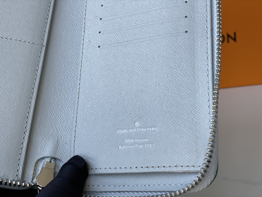 Premium leather long wallet branding detail