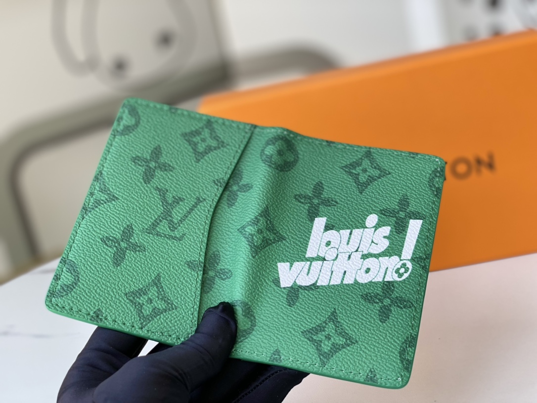 Genuine leather card holder front view
