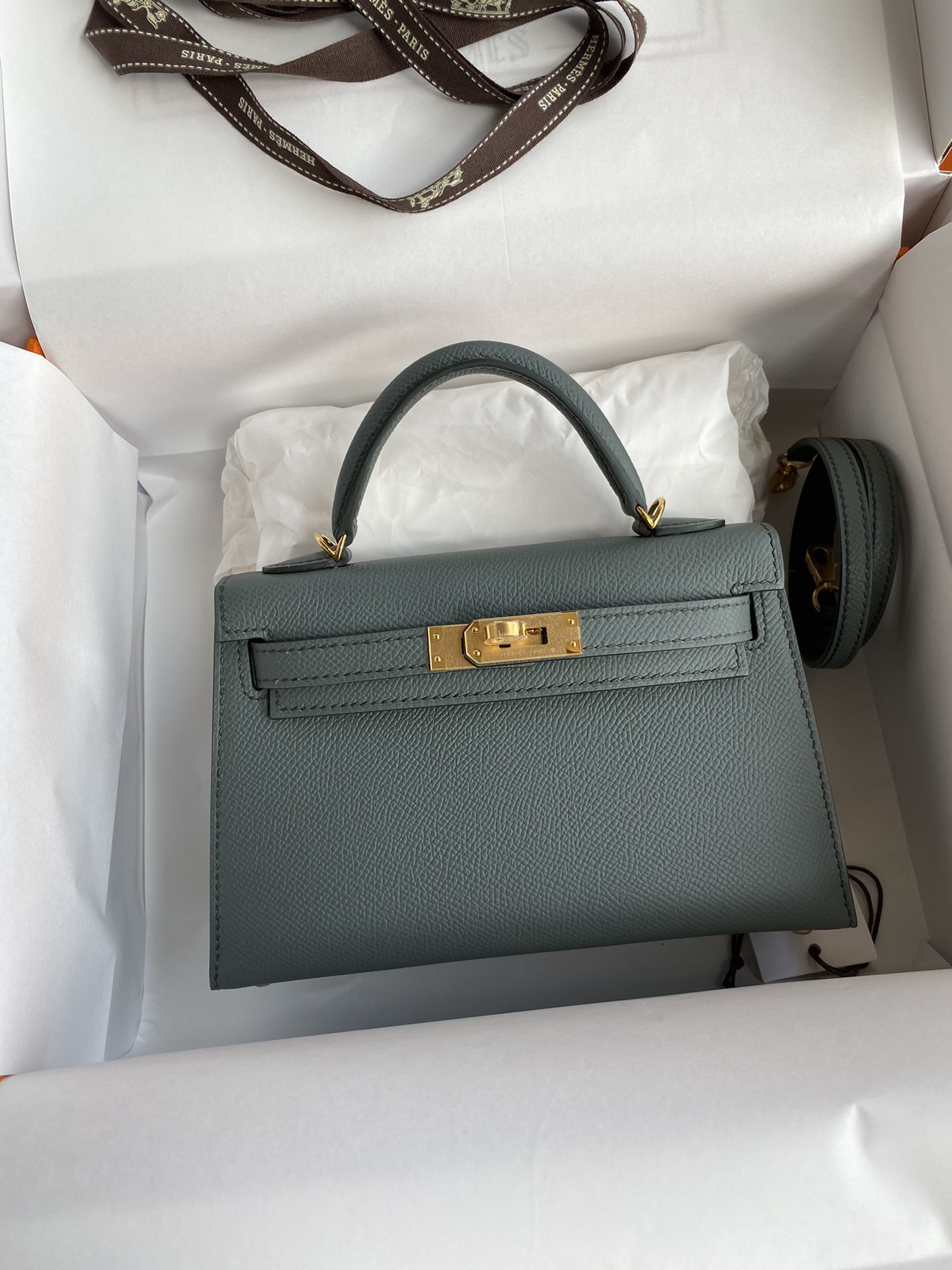 Hermès In stock: Second generation Mini Kelly 19cm imported Epsom leather almond green gold buckle