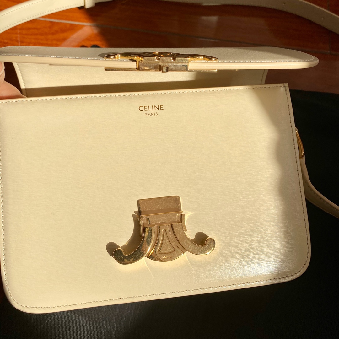 CELINE TEEN TRIOMPHE 18.5CM BAG 188423奶茶色