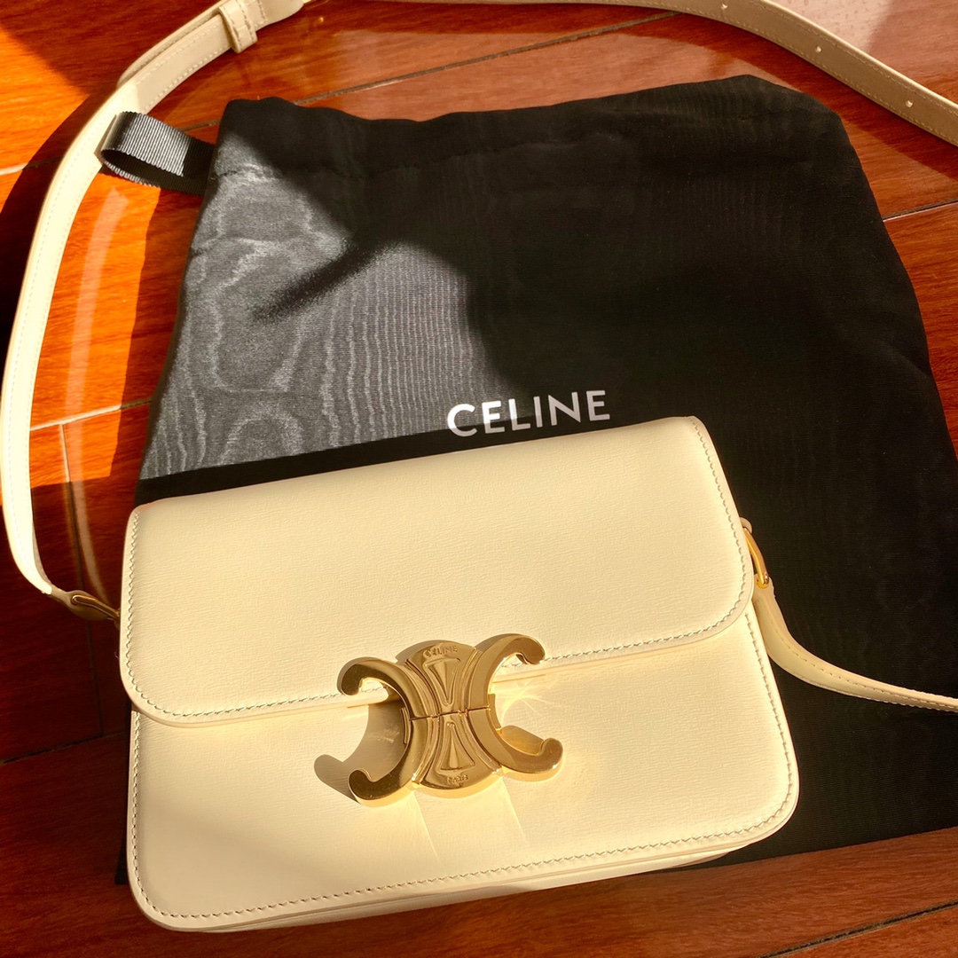 CELINE TEEN TRIOMPHE 18.5CM BAG 188423奶茶色