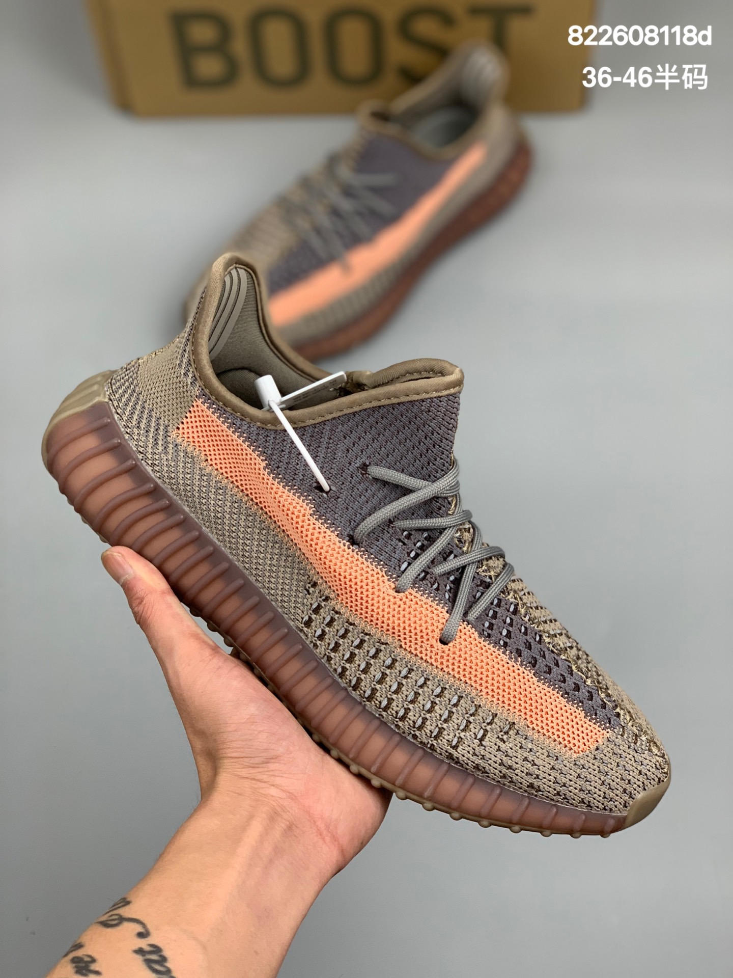 
真爆带半码 阿迪达斯 Yeezy Boost 350 V2 “Lundmark” 灰珠珍天使 货号：GY7658 原织面2.0 
尺码：36-46半码
编码：822608118d