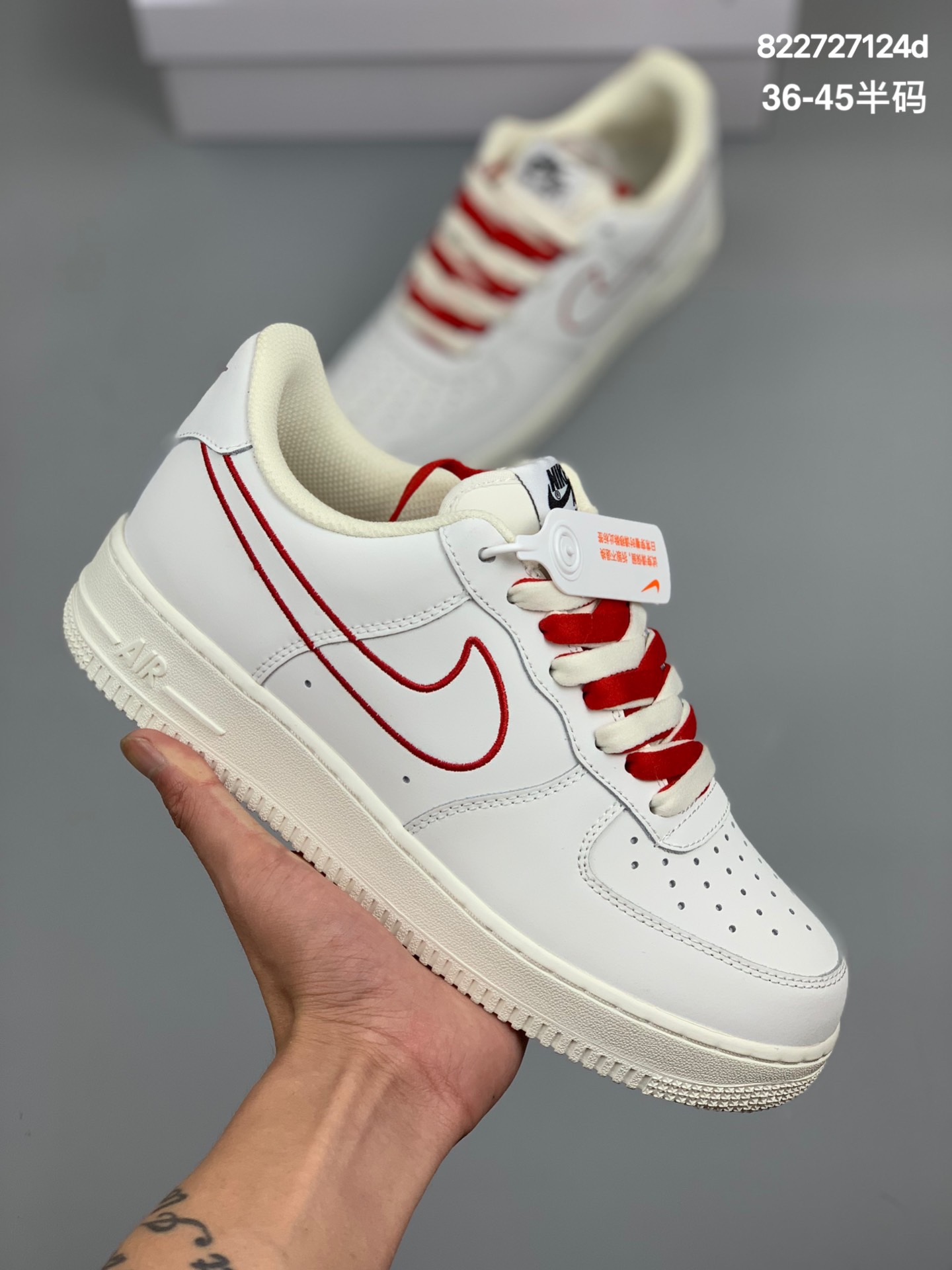 
公司级 Nike Air Force 1 Low ’07  “米白红电绣勾”空军一号低帮休闲板鞋 双鞋带设计 原装定制鞋盒 原厂皮料 原楦原纸板 纯正版型 高清洁度 内置全掌气垫 货号：CL6326-108 
Size：36 36.5 37.5 38 38.5 39 40 40.5 41 42 42.5 43 44 44.5 45 
编码：822727124d