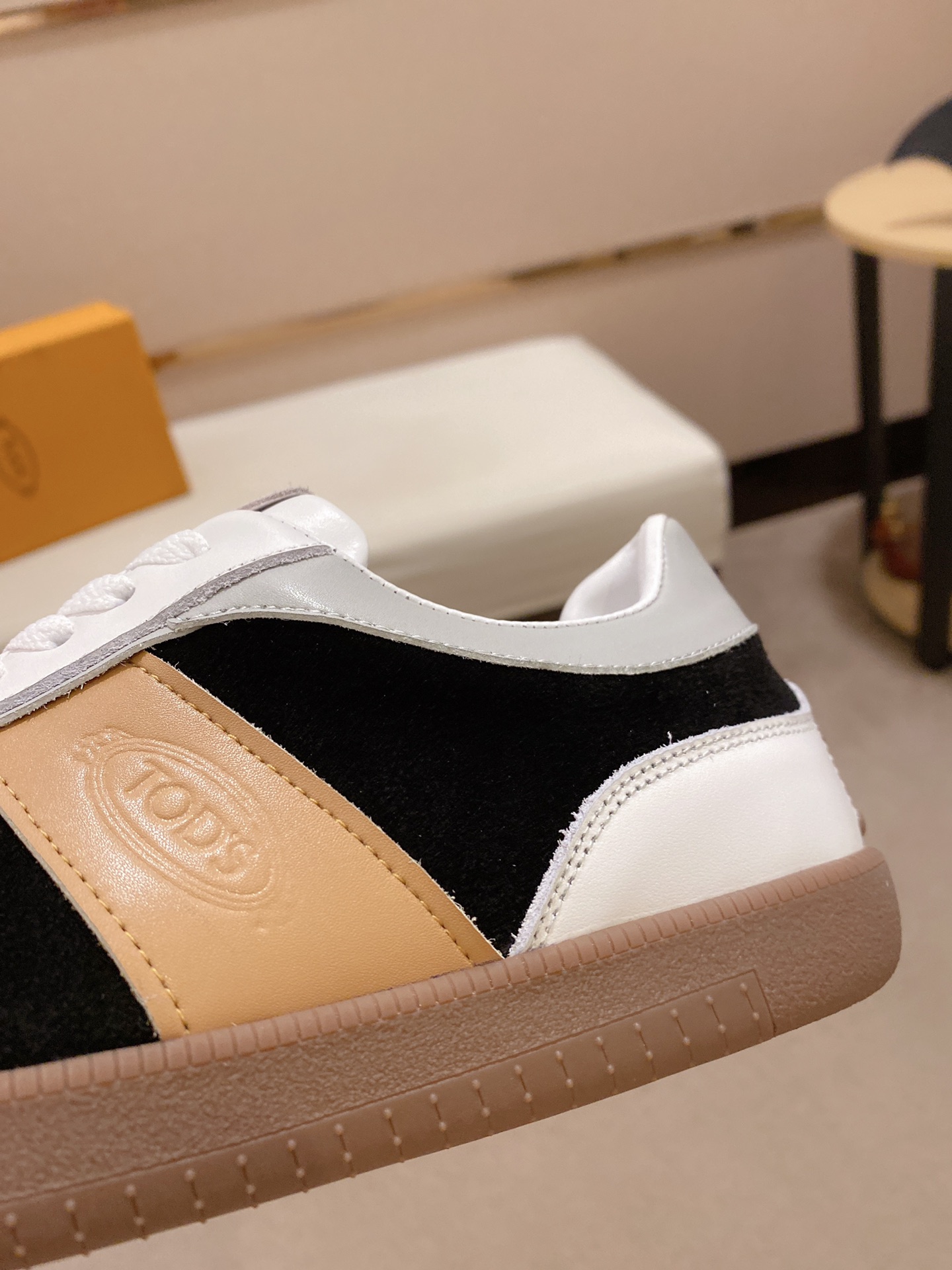 Precio de fábrica: 250Tods Tods zapatos para hombre contador de mercancías originales! Las mejores m