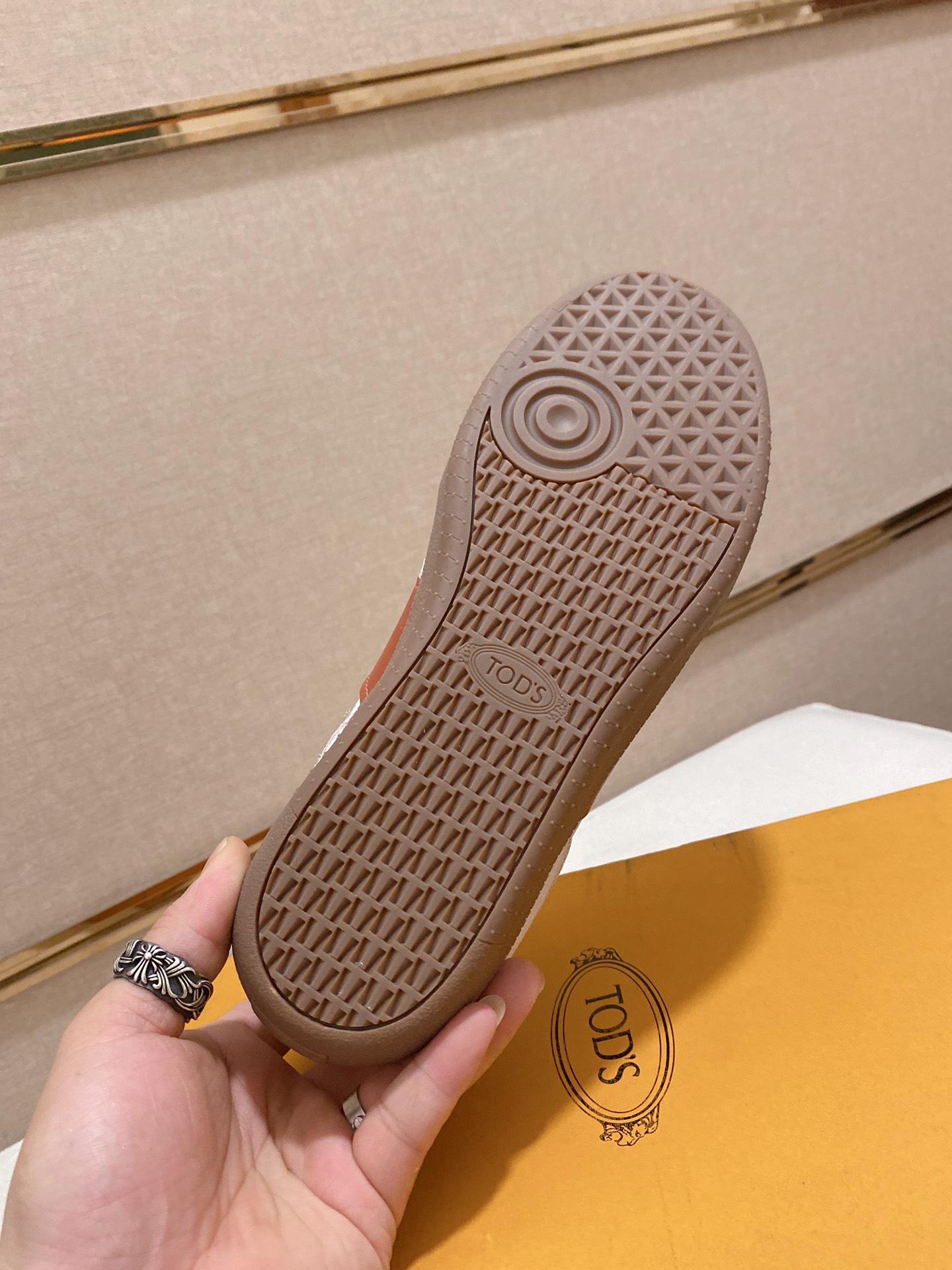 Precio de fábrica: 250Tods Tods zapatos para hombre contador de mercancías originales! Las mejores m