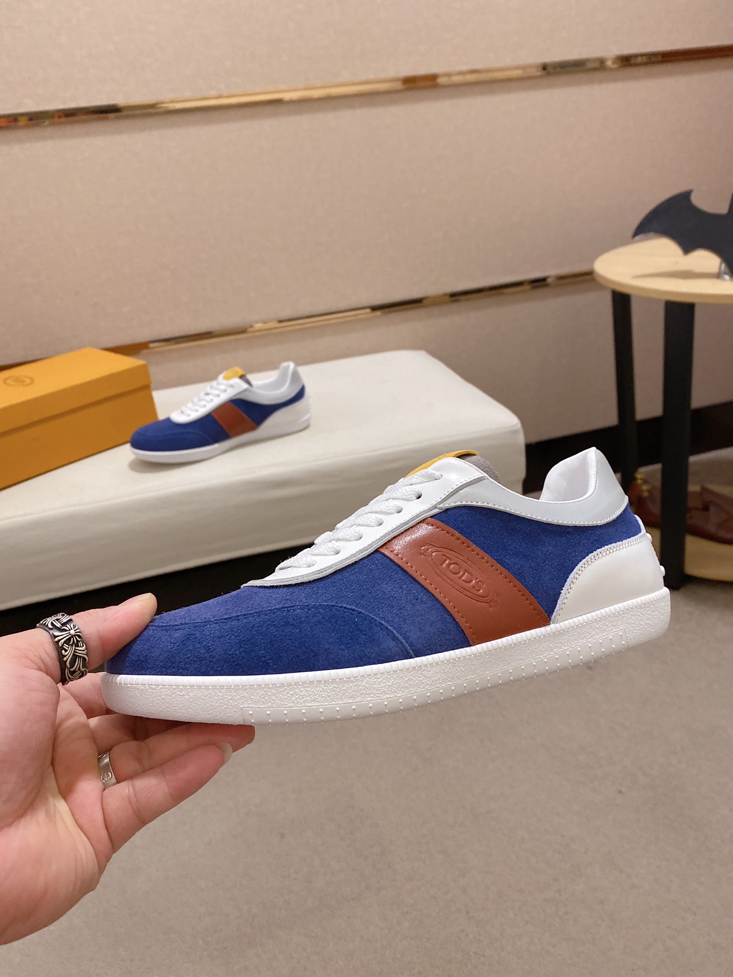 Precio de fábrica: 250Tods Tods zapatos para hombre contador de mercancías originales! Las mejores m