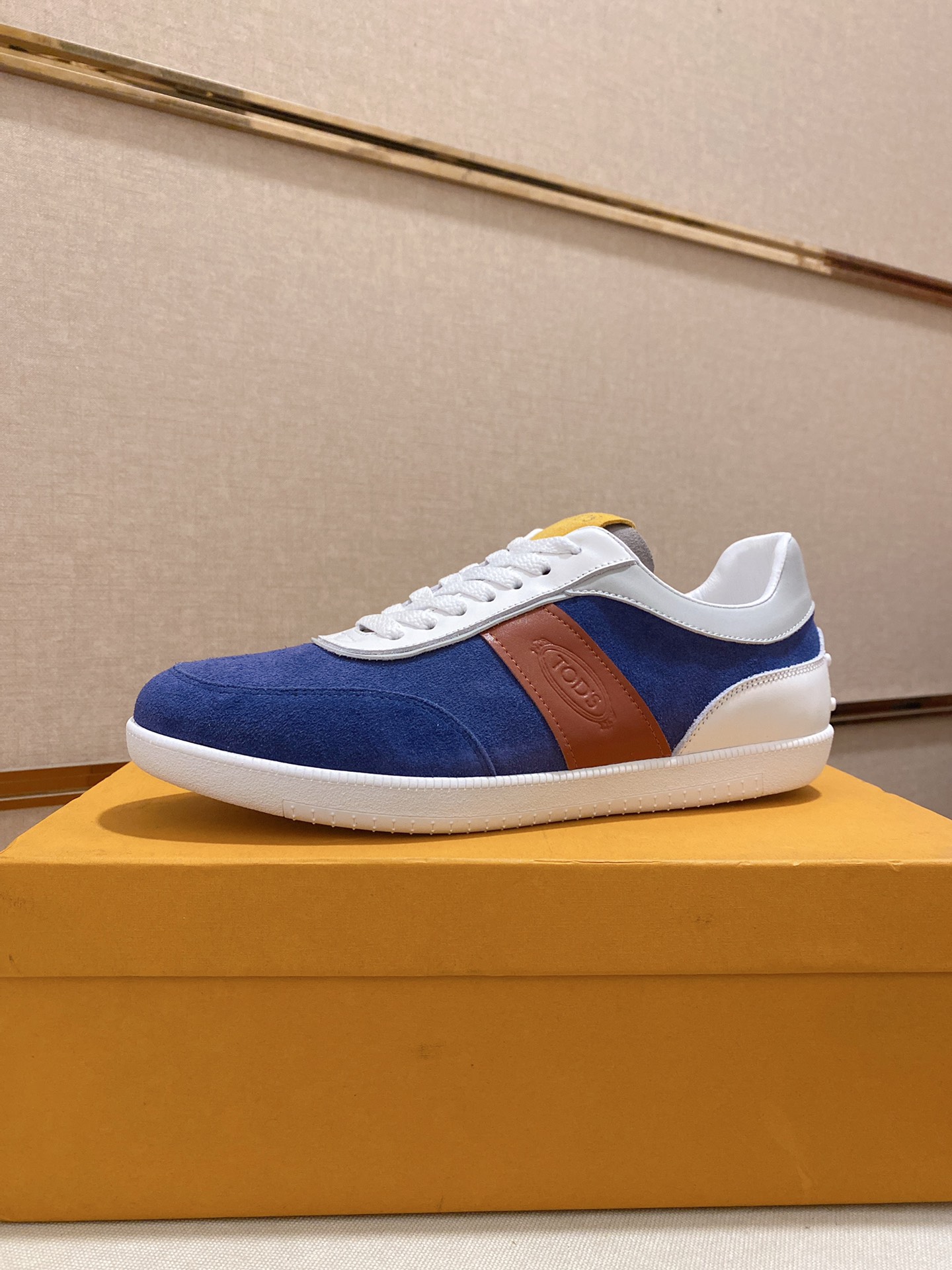 Precio de fábrica: 250Tods Tods zapatos para hombre contador de mercancías originales! Las mejores m