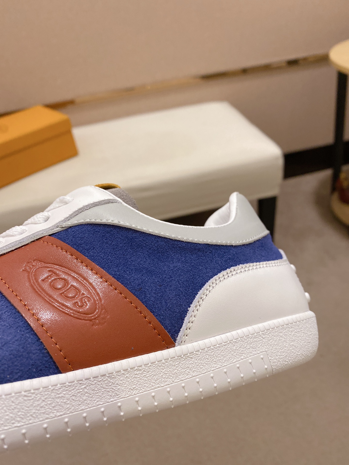 Precio de fábrica: 250Tods Tods zapatos para hombre contador de mercancías originales! Las mejores m