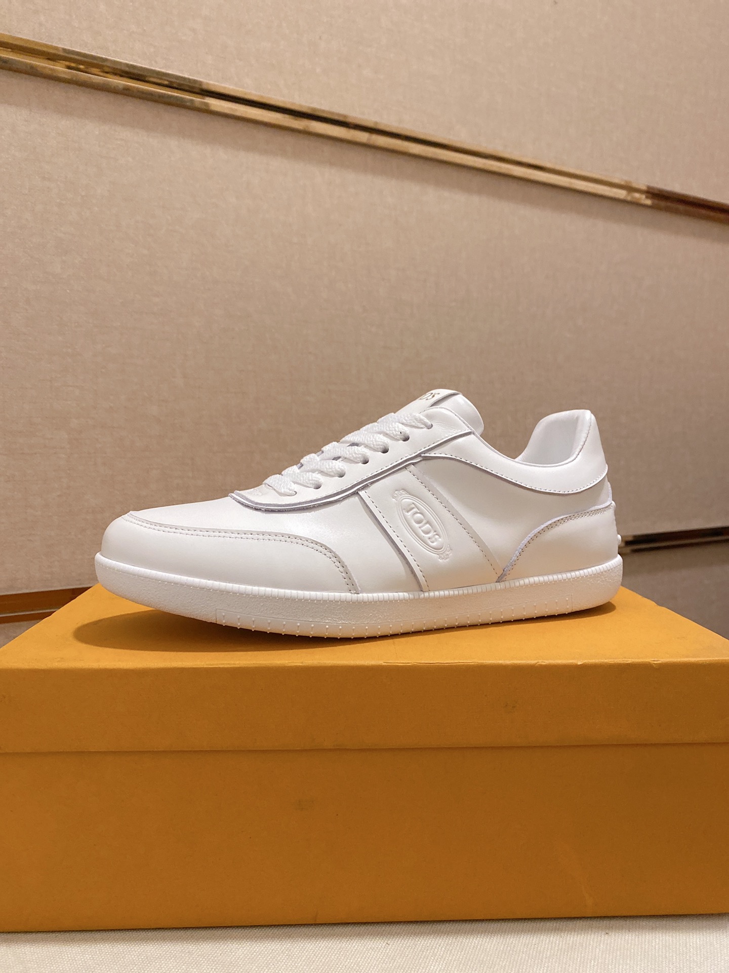 Precio de fábrica: 250Tods Tods zapatos para hombre contador de mercancías originales! Las mejores m