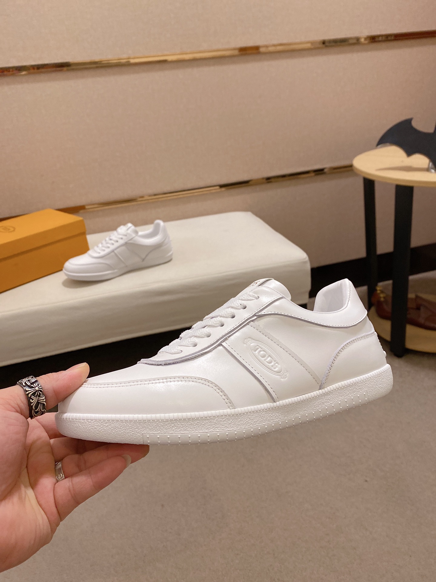 Precio de fábrica: 250Tods Tods zapatos para hombre contador de mercancías originales! Las mejores m