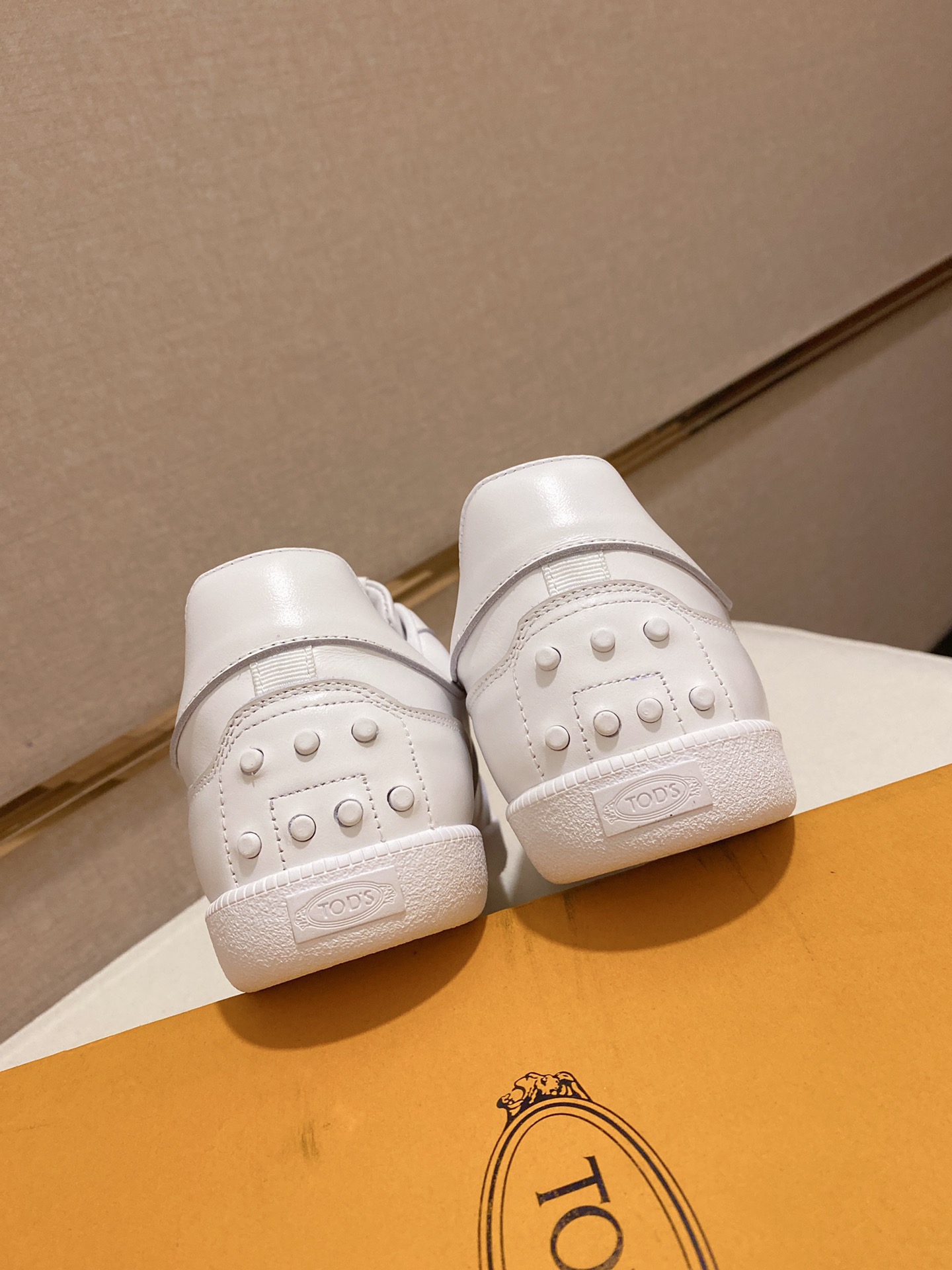 Precio de fábrica: 250Tods Tods zapatos para hombre contador de mercancías originales! Las mejores m