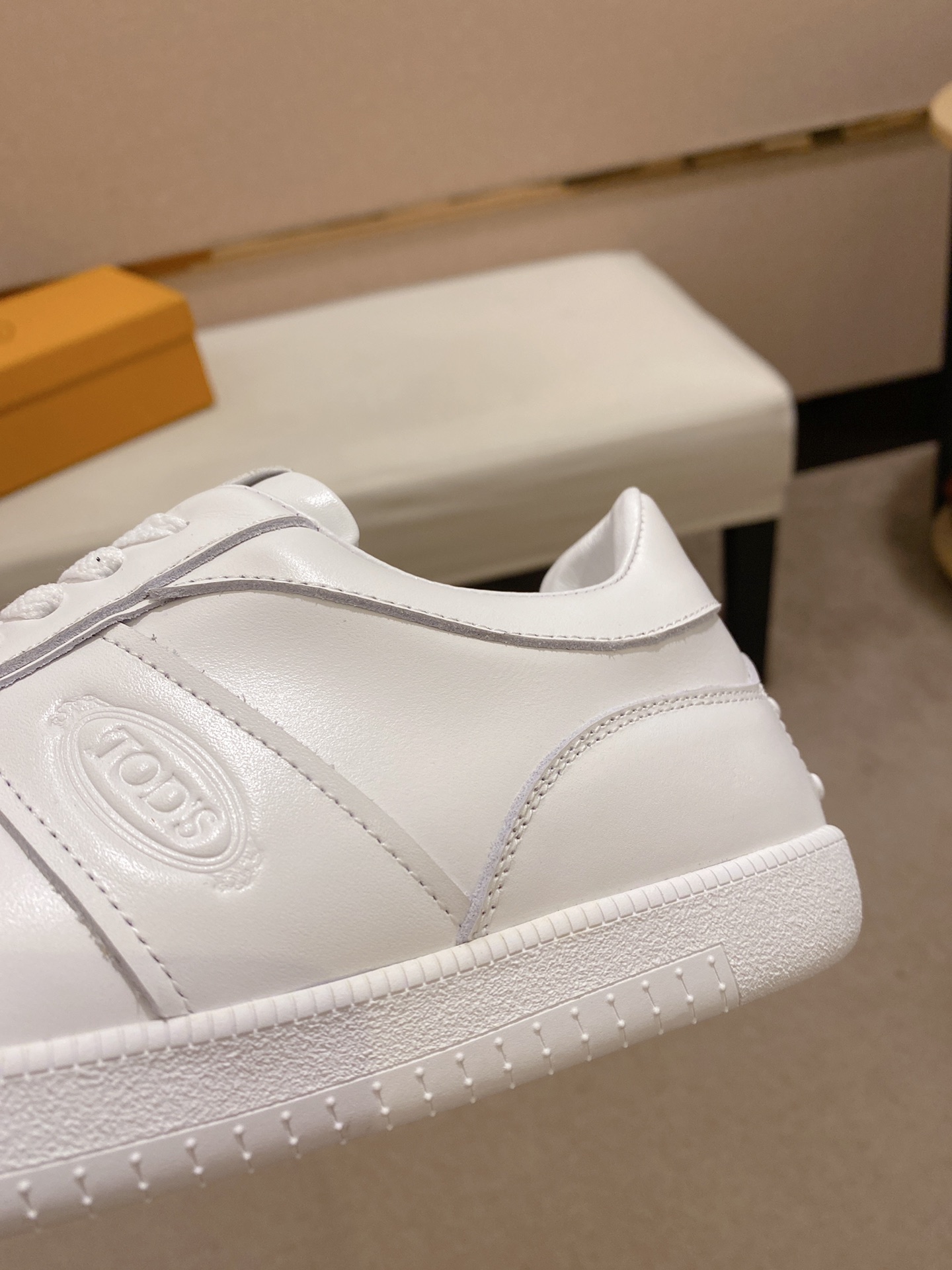 Precio de fábrica: 250Tods Tods zapatos para hombre contador de mercancías originales! Las mejores m