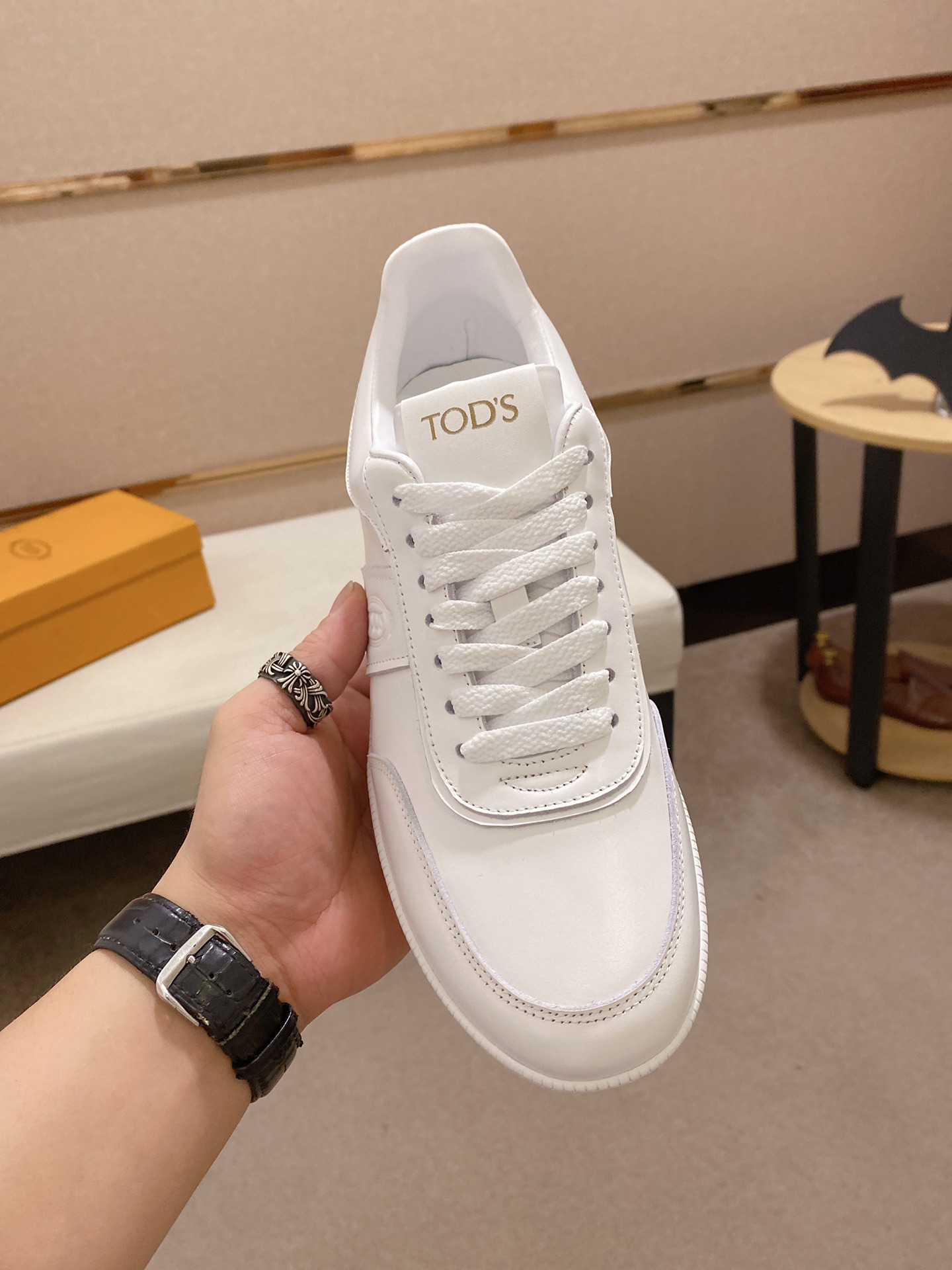 Precio de fábrica: 250Tods Tods zapatos para hombre contador de mercancías originales! Las mejores m