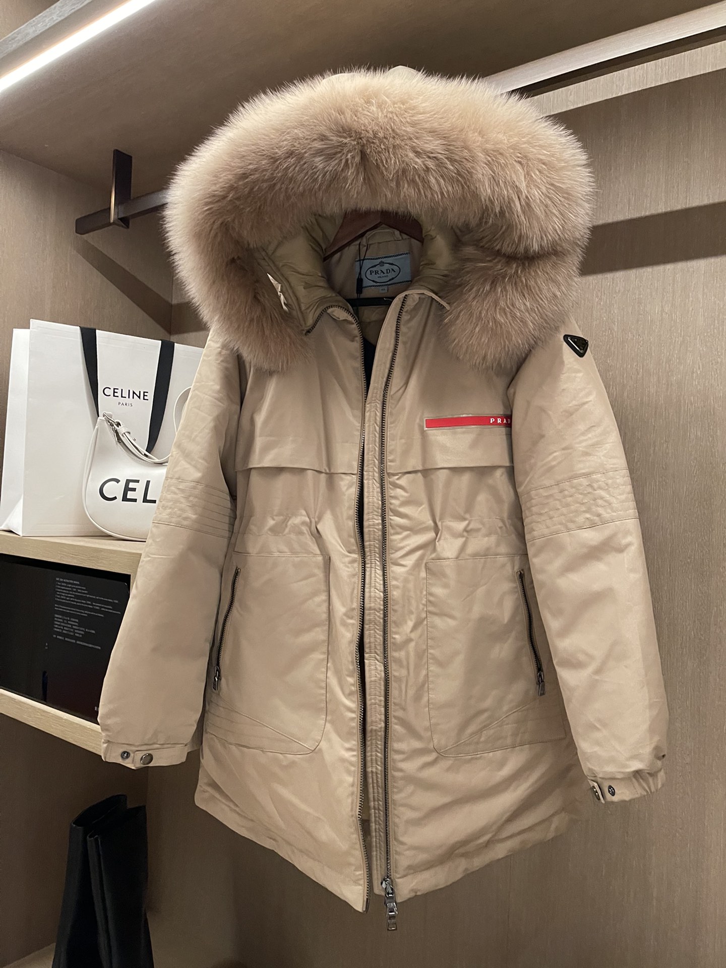 AH215#特批500‼️ PR家 超大进口狐狸毛领 90% 白鹅绒 超级爆款羽绒服 米黄色 黑色 38/40/42/4