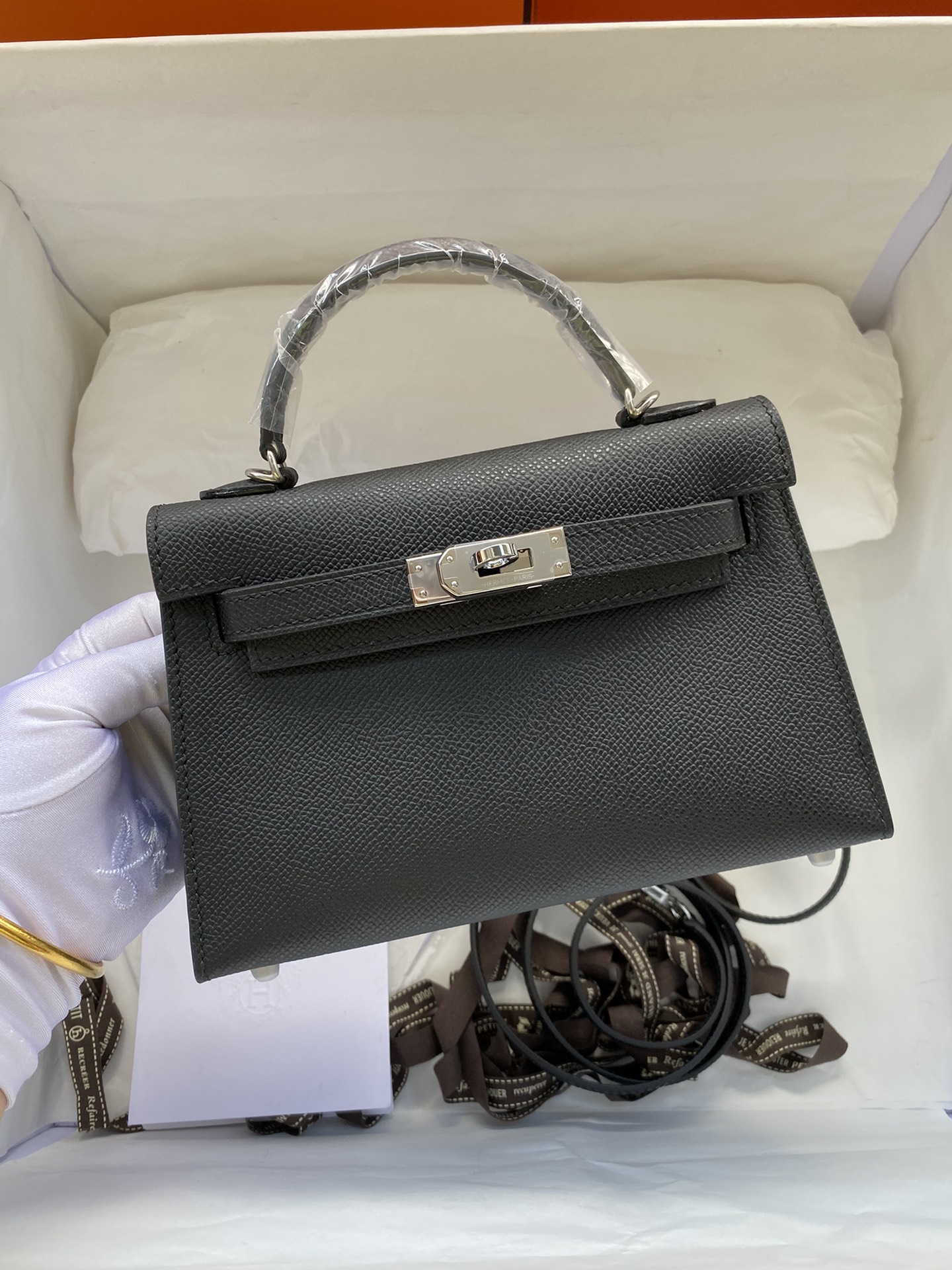Hermès In stock: second generation Kelly 19cm imported Epsom leather black gold and silver buckle wax thread
