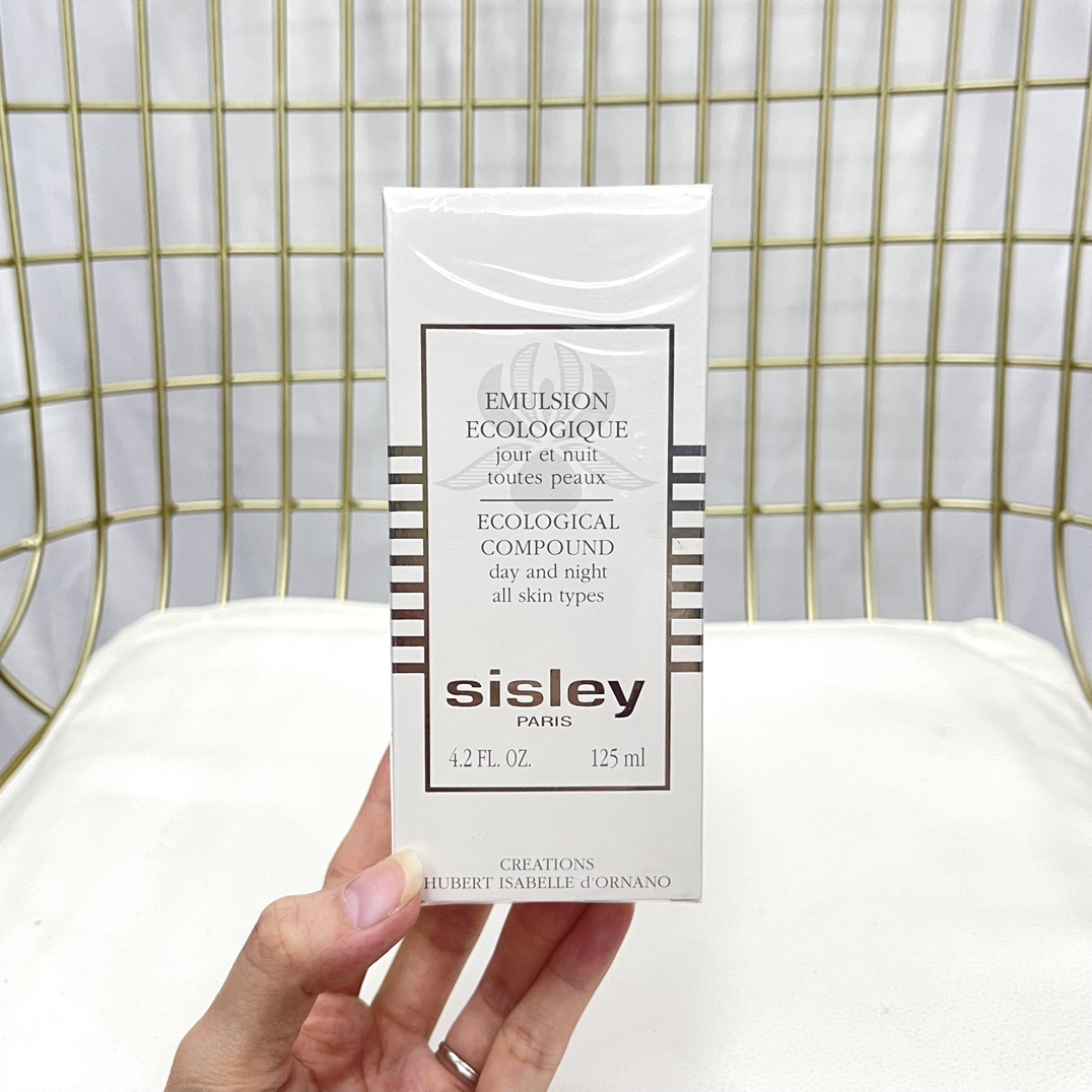 Sisley Ecological Compound Day and Night Emulsion - 125ml for All Skin Types 2 i1629700023 1953 0