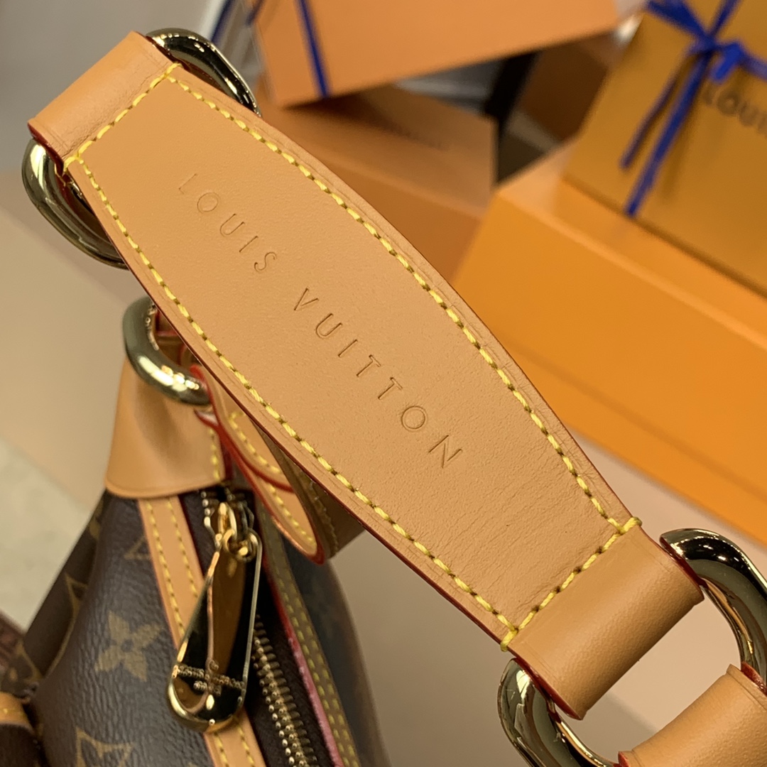 Louis Vuitton LV Tikal GM one shoulder bag M40077