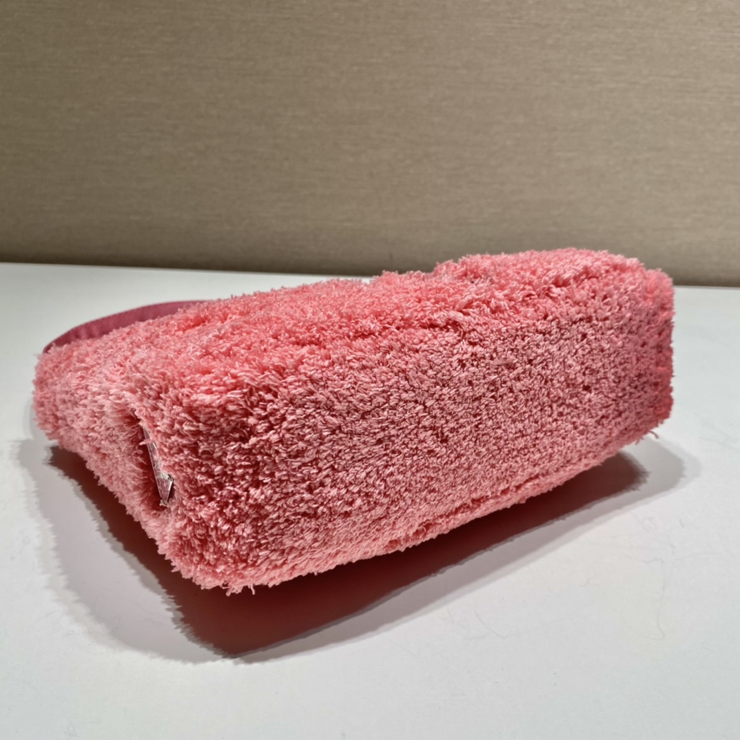 Prada 毛绒绒Hobo腋下包 1NE515粉色