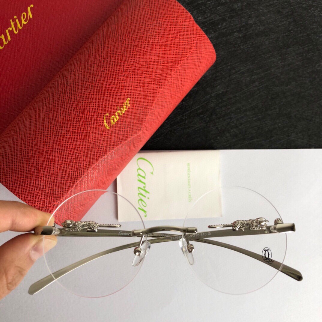[Cartier Eyewear]