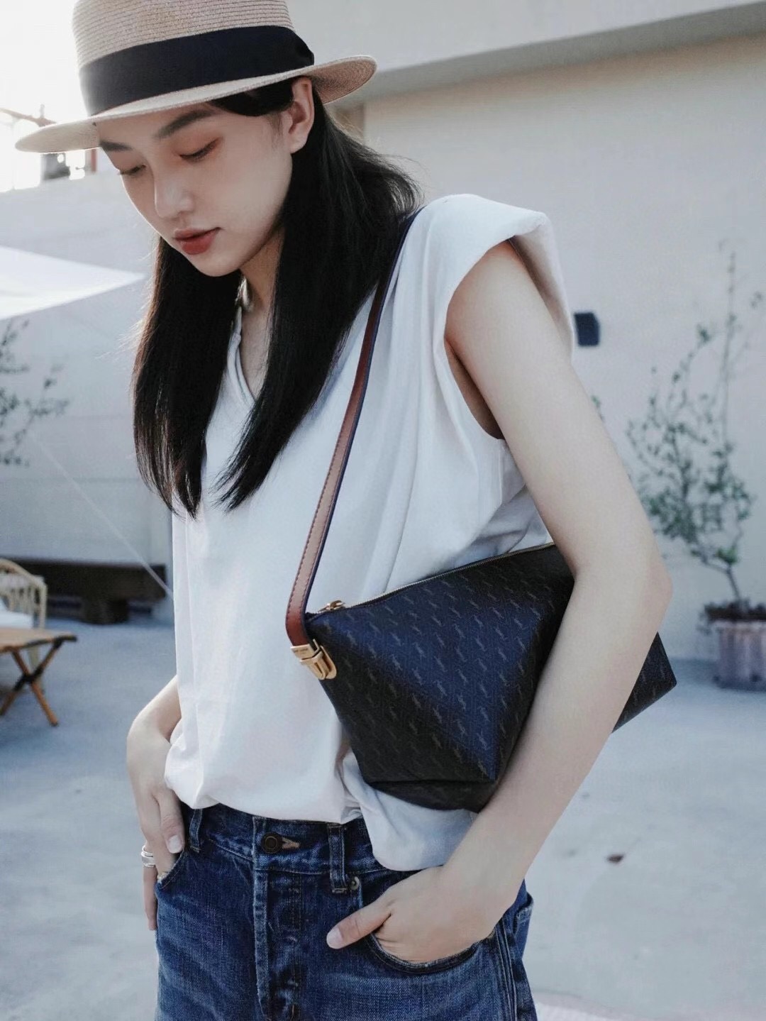 其经典的复古老花设计 做为Y家忠爱粉的你又怎能错过