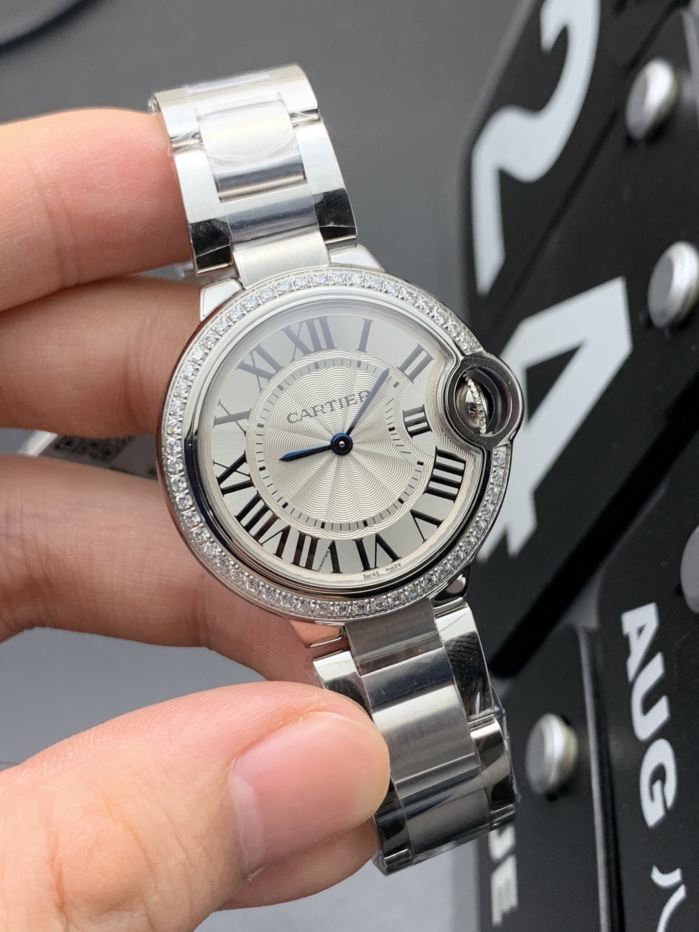 Cartier V6 33石英气球