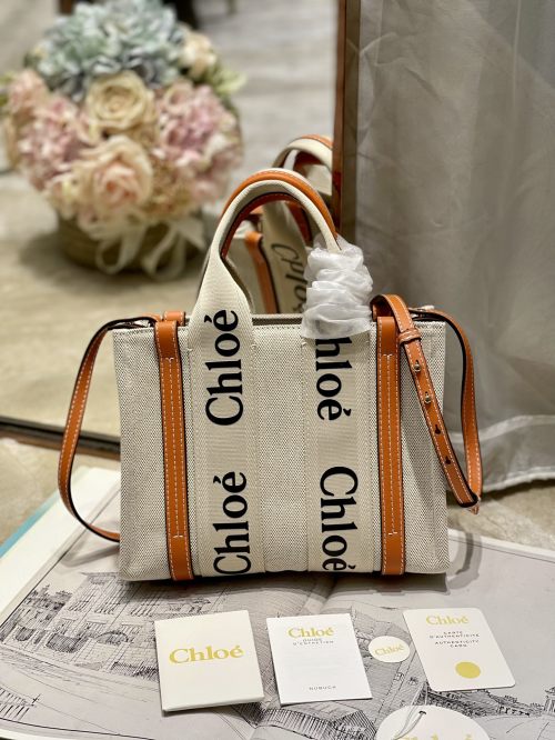 Chloé Woody Small Tote Bag with Shoulder Strap - Chic & Functional 1 Chloé Woody Small Tote Bag with Shoulder Strap - Chic & Functional