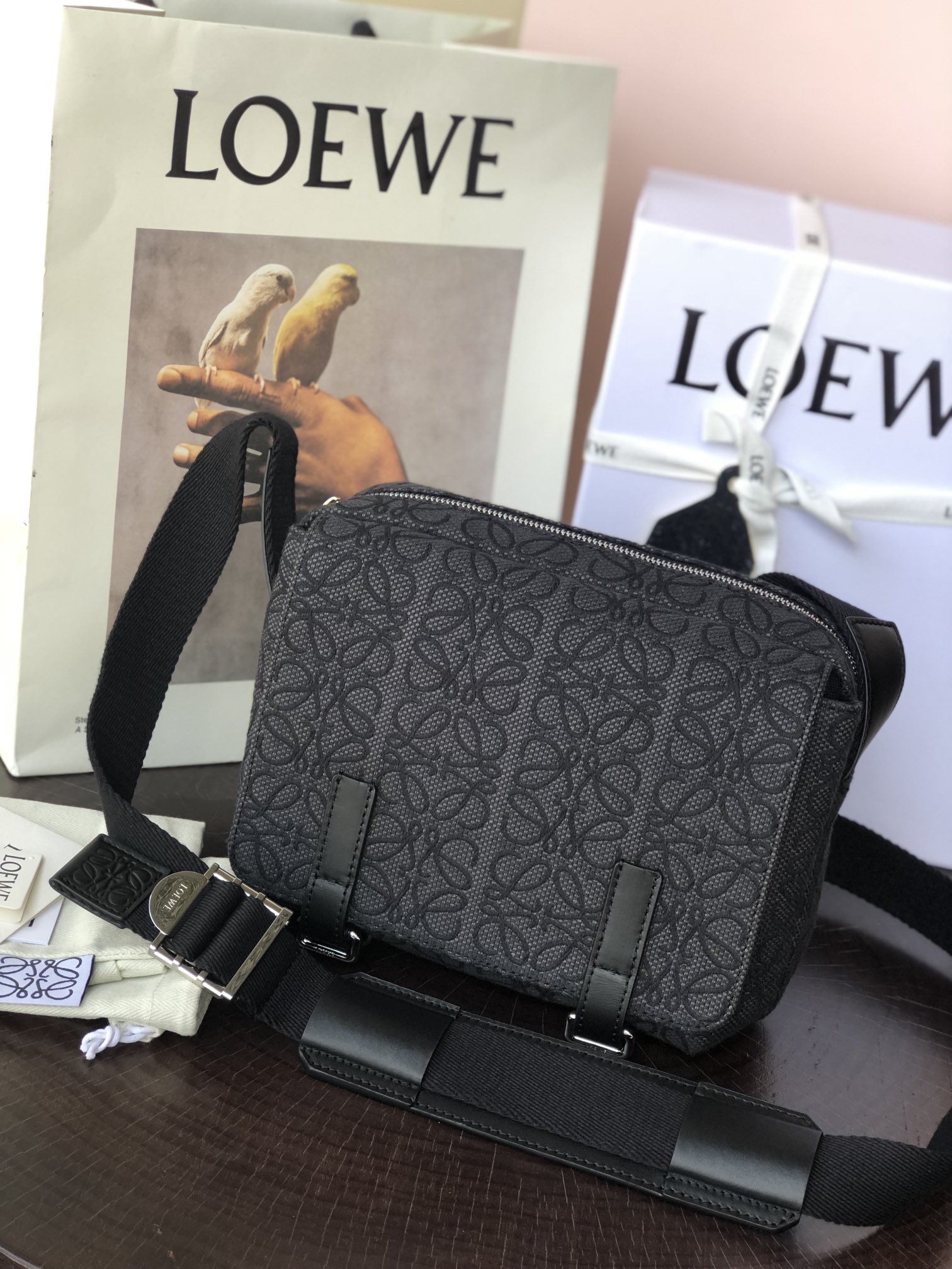 Sac messager LOEWE Military Messenger - Qualité supérieure