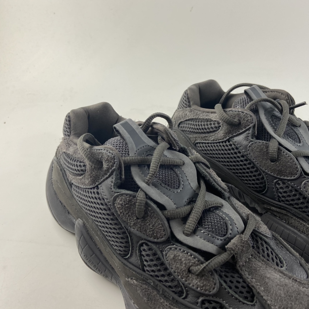 P320  AD  Yeezy 500 “Utility Black ” 碳灰  F36640