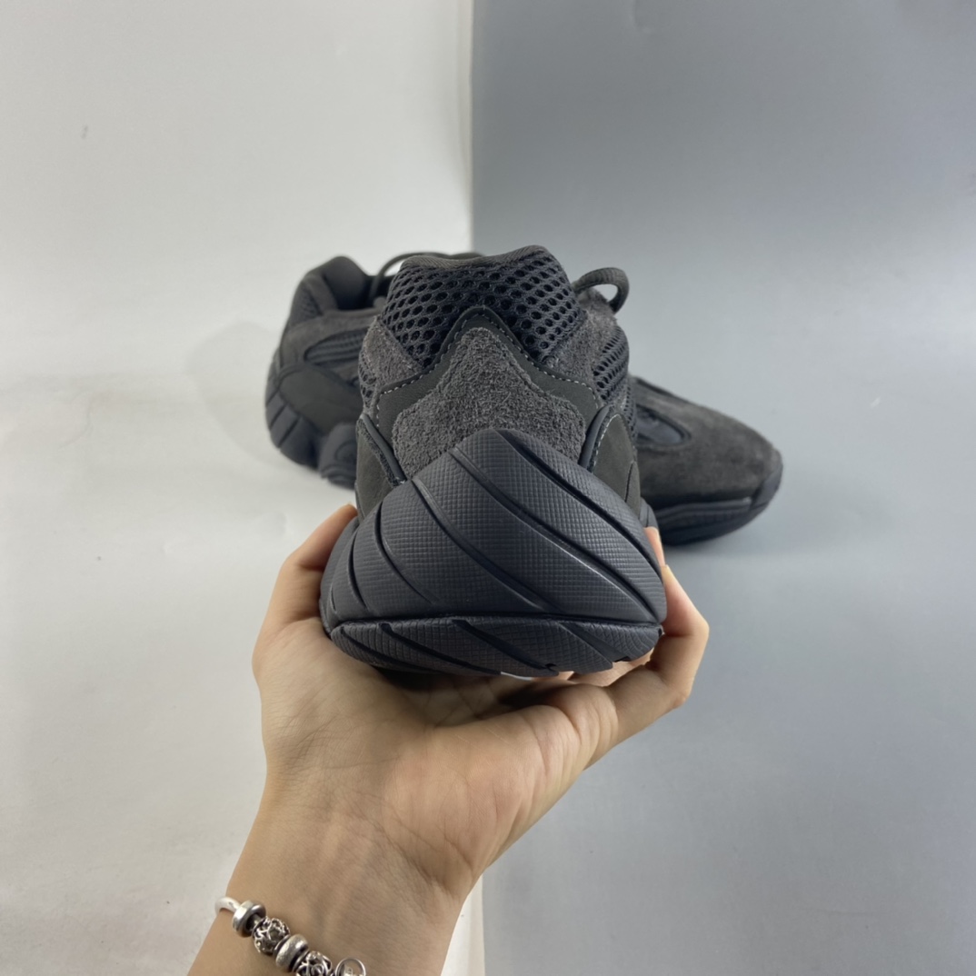 P320  AD  Yeezy 500 “Utility Black ” 碳灰  F36640