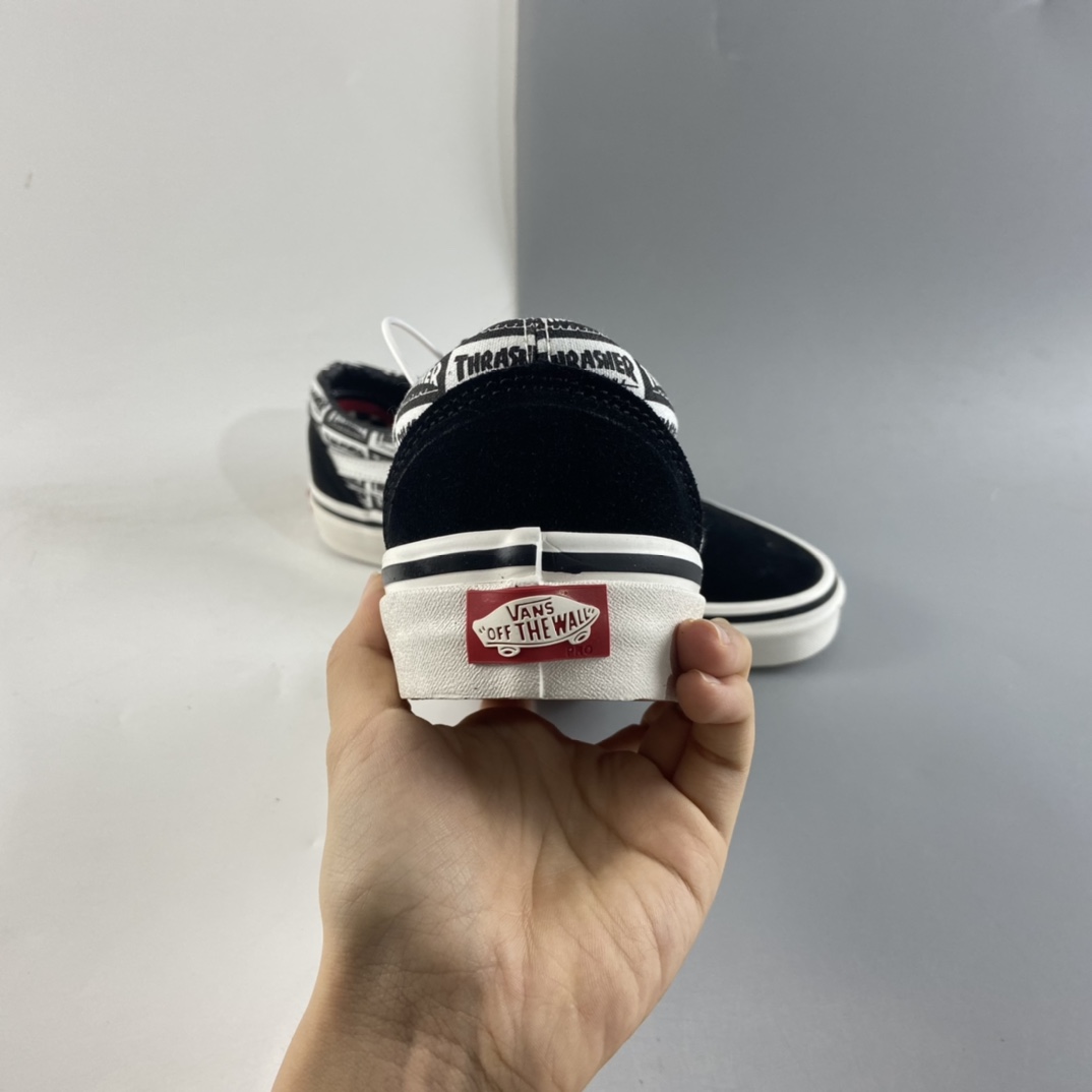 P150  VANS SKATE OLD SKOOL CUSTOMS × THRASHER 联名满印的黑白品牌logo标 VN0A5HYKBDI