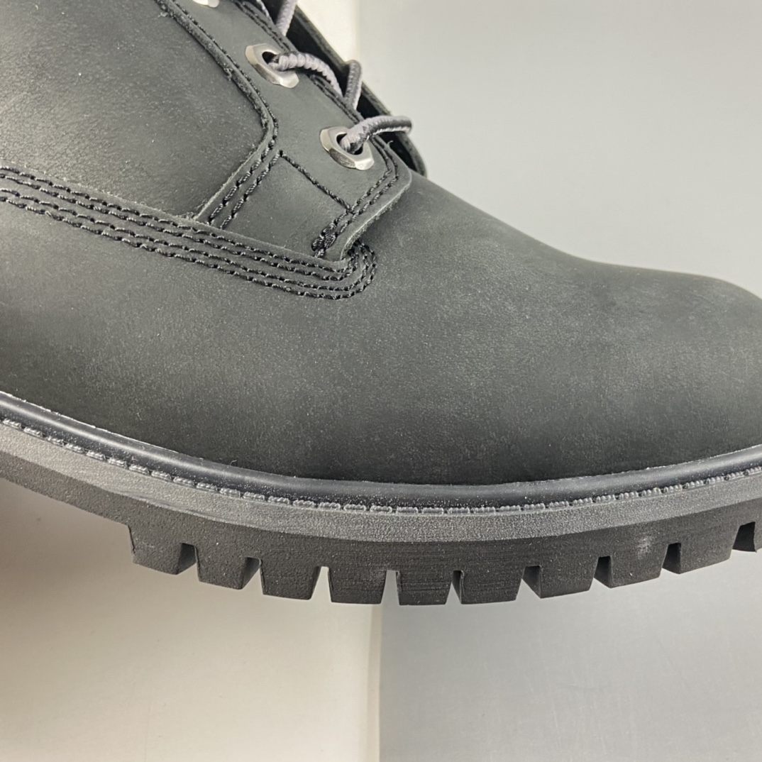 P260  Timberland 天伯伦经典款 黑色低帮 TB073537