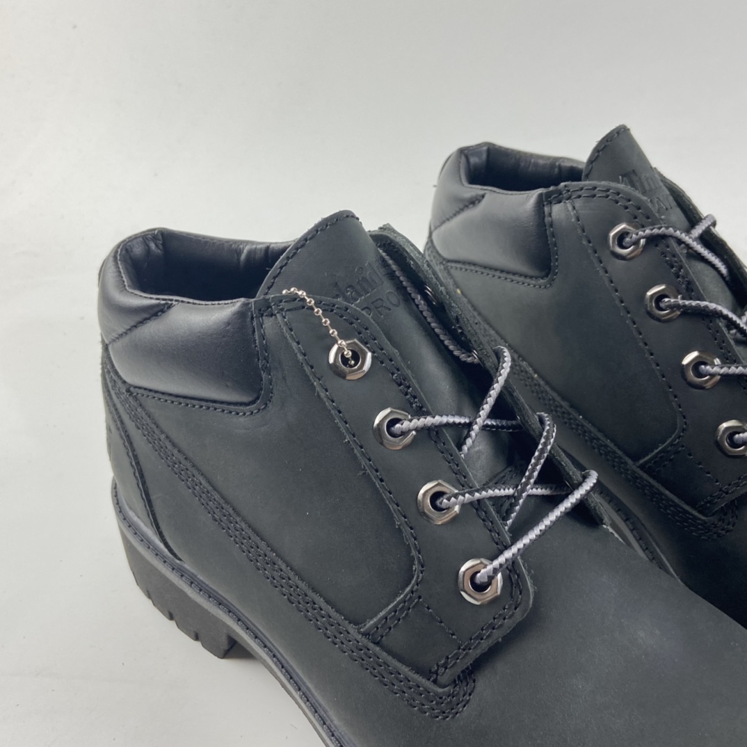 P260  Timberland 天伯伦经典款 黑色低帮 TB073537