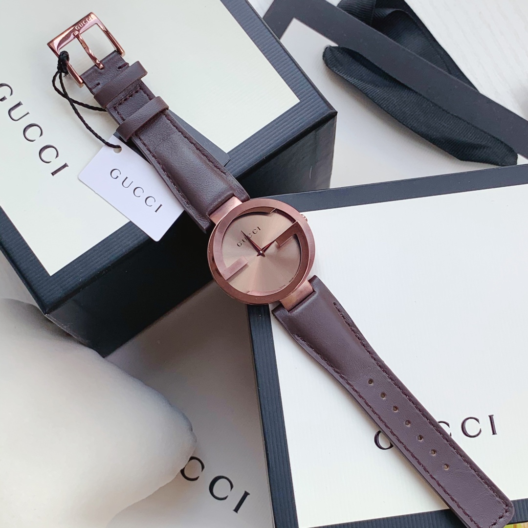 Часы Gucci