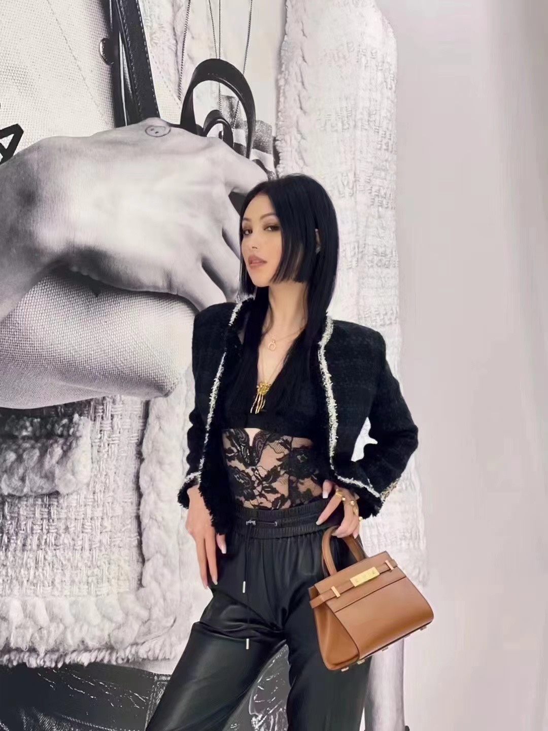 Ysl 𝑴𝑨𝑵𝑯𝑨𝑻𝑻𝑨𝑵 𝑵𝑨𝑵𝑶曼哈顿手提包 牙签纹棕色金扣593741