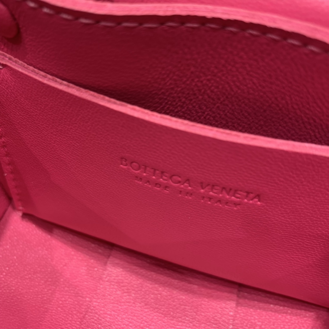 Bottega Veneta Mini Cassette 小包 666688羊皮粉红