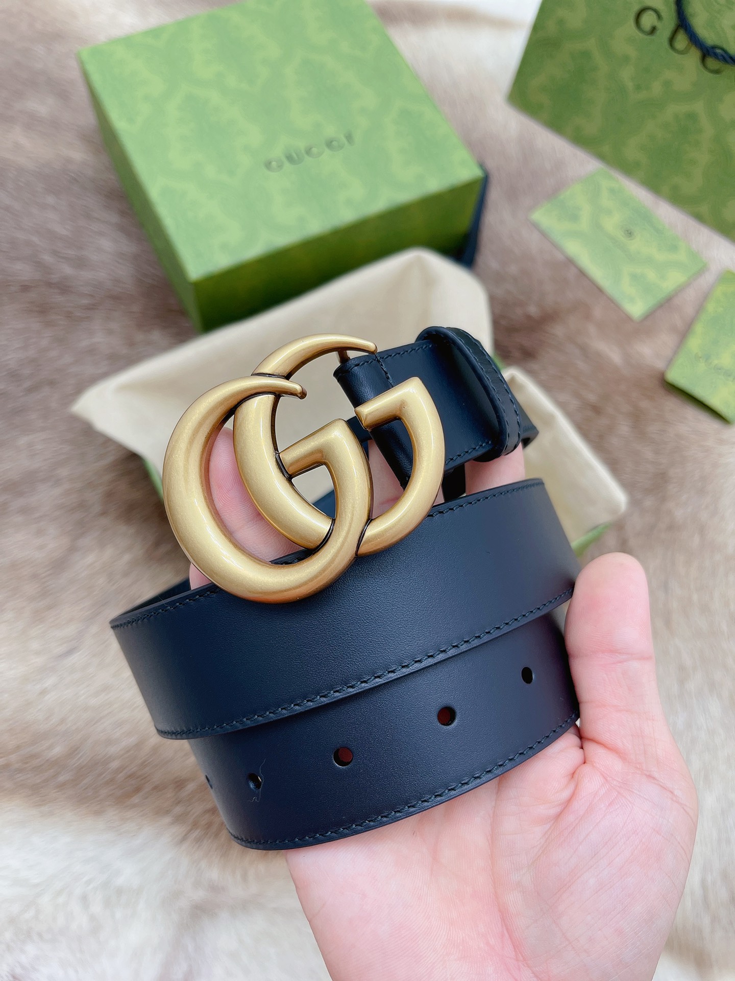 G.ucci 双G专柜货 3.5cm 正版开模  贸易公司货出口意大利 百分百意大利原厂小牛皮 皮质细腻带原厂香味  正品五金经3层真空电镀 纯手工订制 原单品质 出入专柜毫无压力 高端商务休闲款 简约百搭 P160