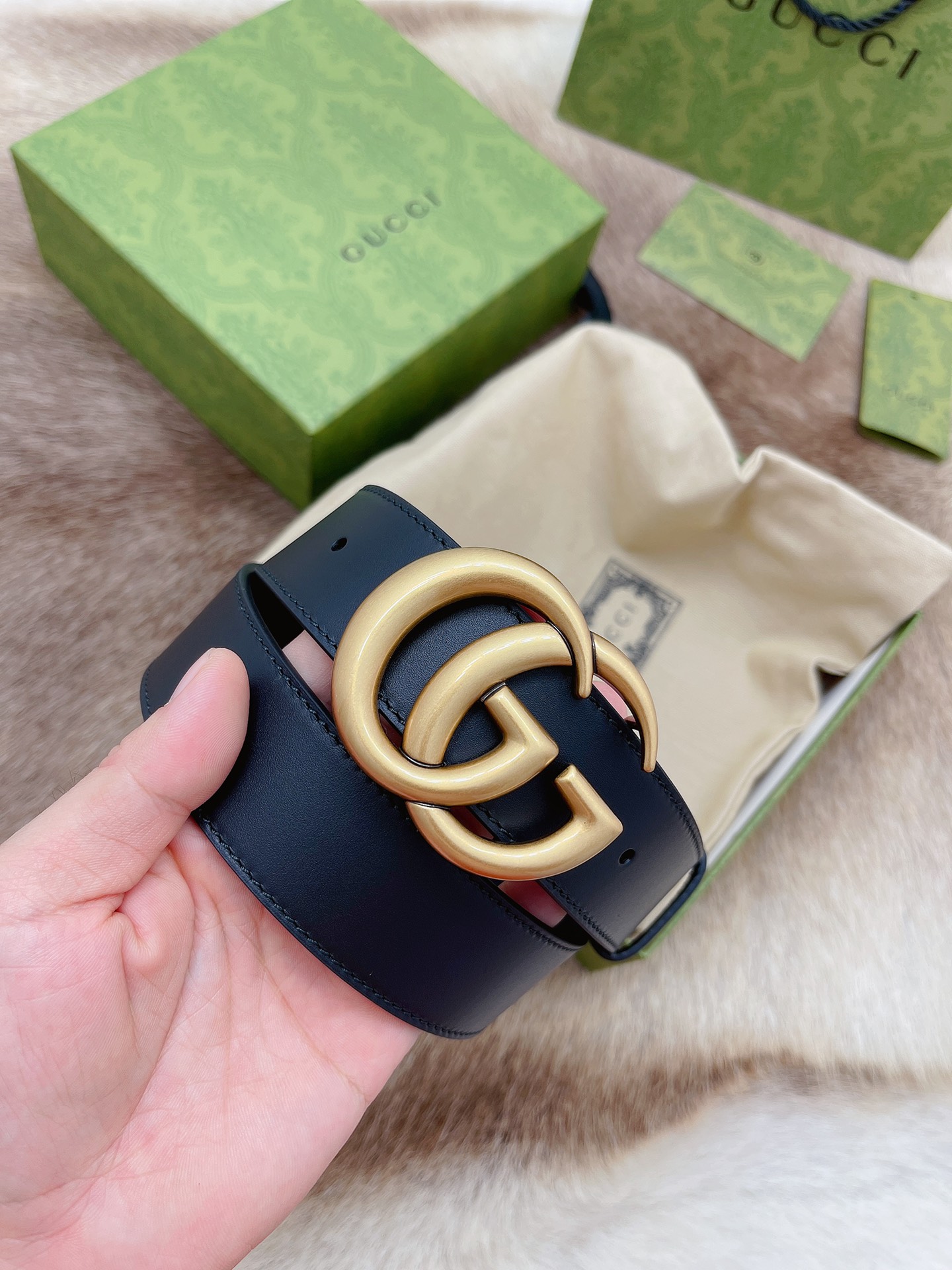 G.ucci 双G专柜货 3.5cm 正版开模  贸易公司货出口意大利 百分百意大利原厂小牛皮 皮质细腻带原厂香味  正品五金经3层真空电镀 纯手工订制 原单品质 出入专柜毫无压力 高端商务休闲款 简约百搭 P160