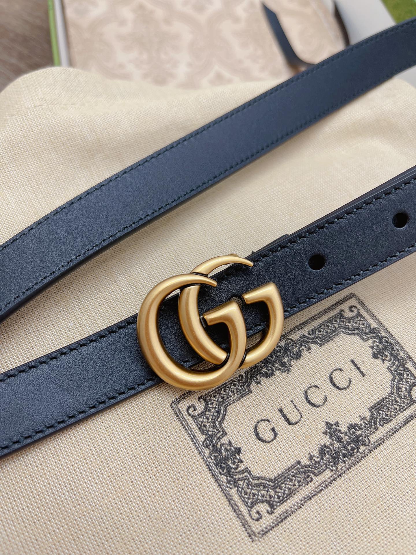 G.ucci 双G专柜货 2.0cm 正版开模  贸易公司货出口意大利 百分百意大利原厂小牛皮 皮质细腻带原厂香味  正品五金经3层真空电镀 纯手工订制 原单品质 出入专柜毫无压力 高端商务休闲款 简约百搭 P160